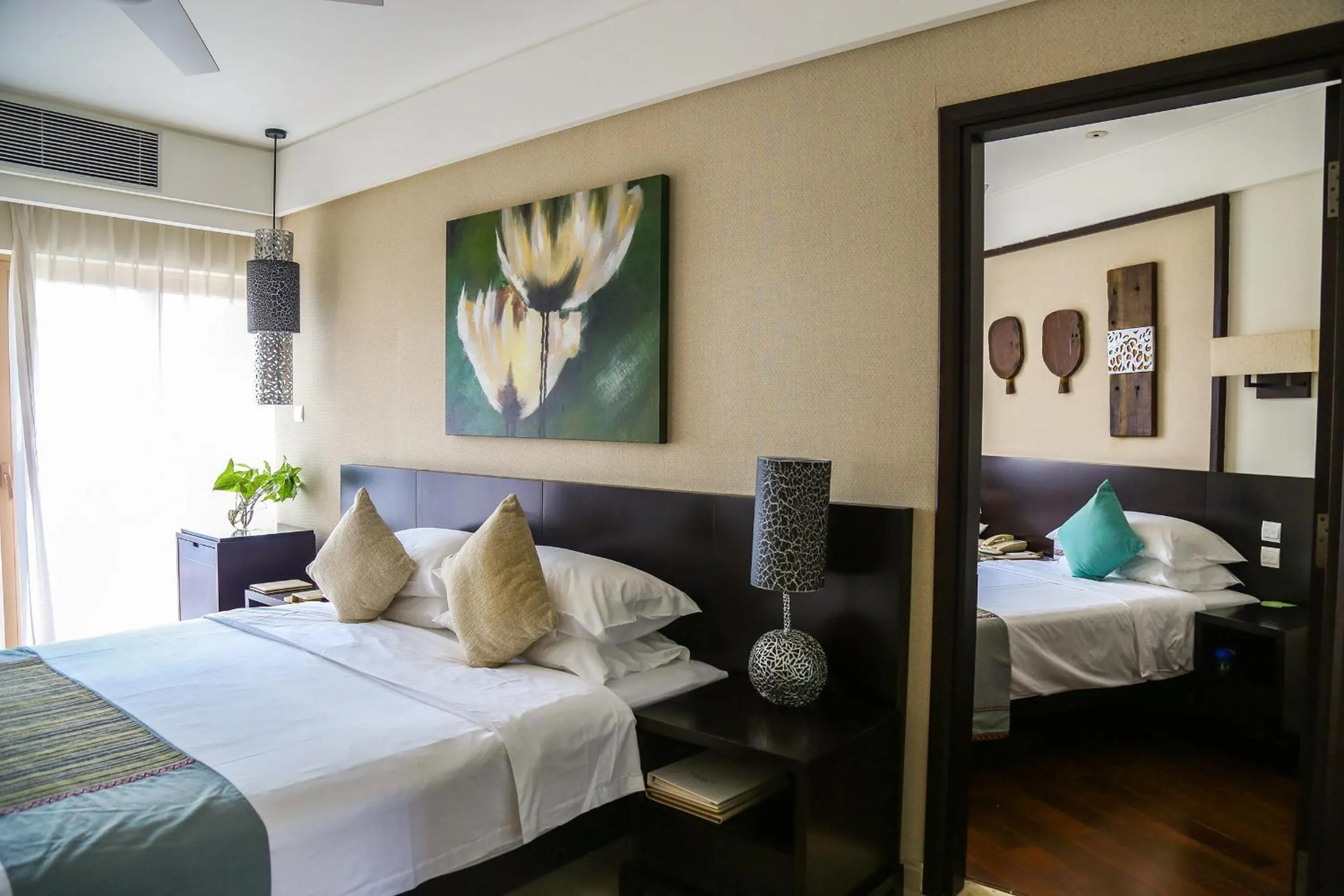 Two-Bedroom Suite with Ocean View in Howard Johnson Resort Sanya Bay