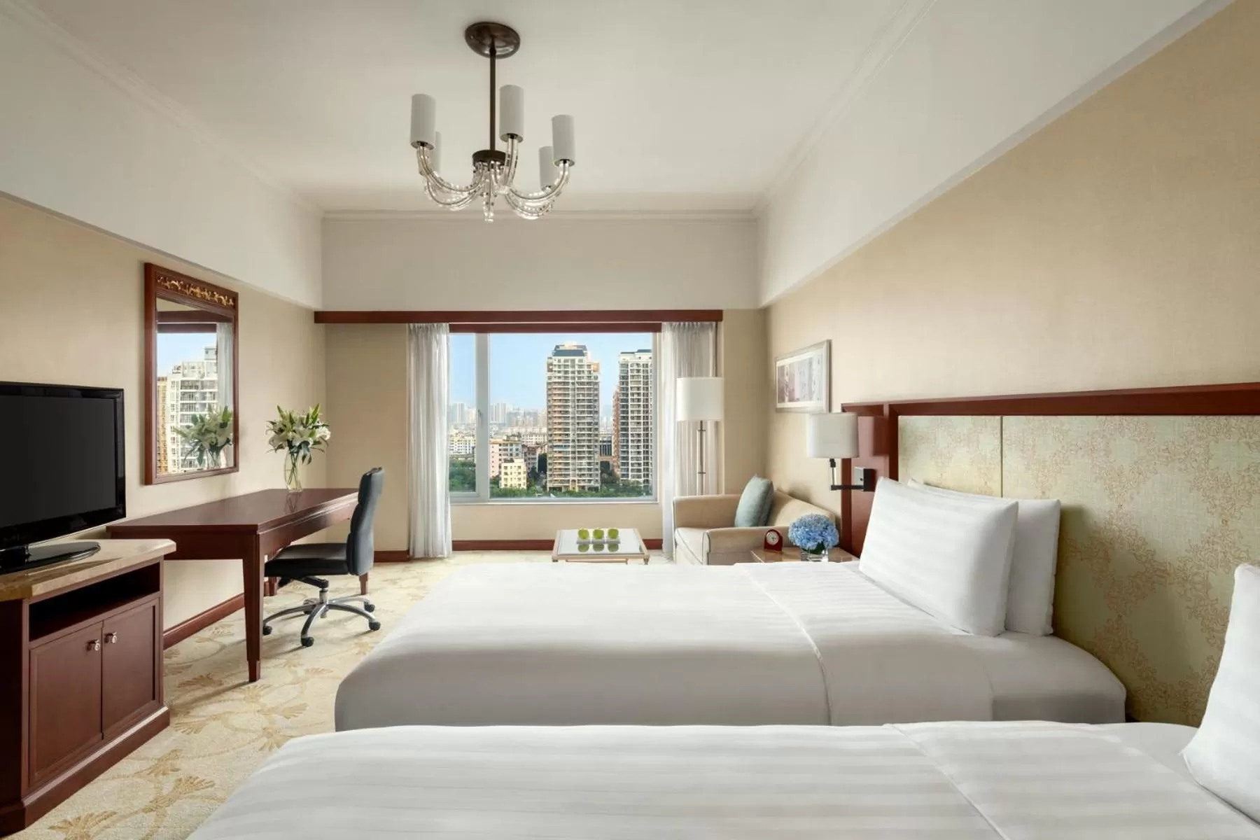 Deluxe City View Room in Shangri-La Beihai