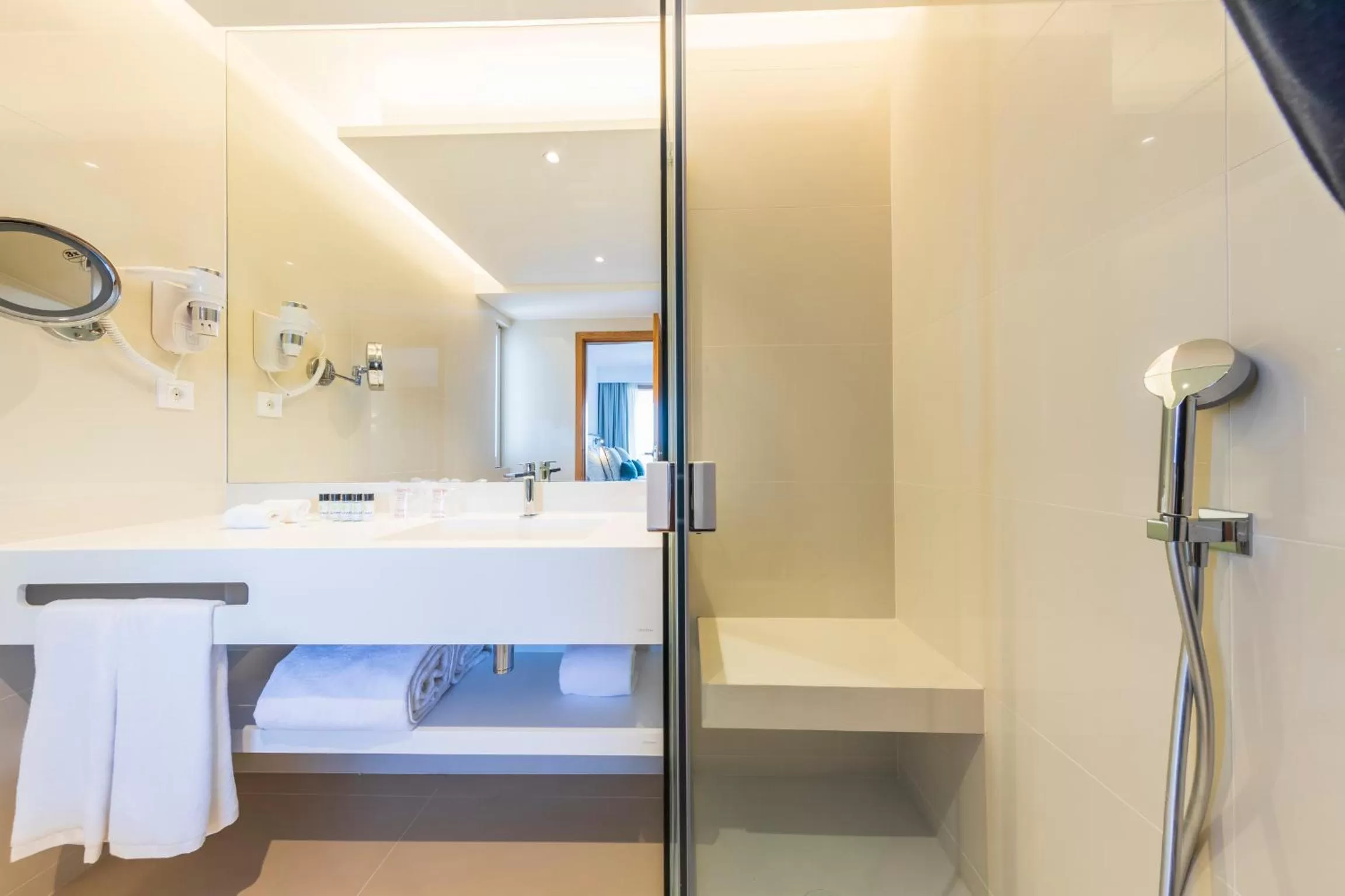 Superior Two-Bedroom Apartment in The Patio Suite Hotel