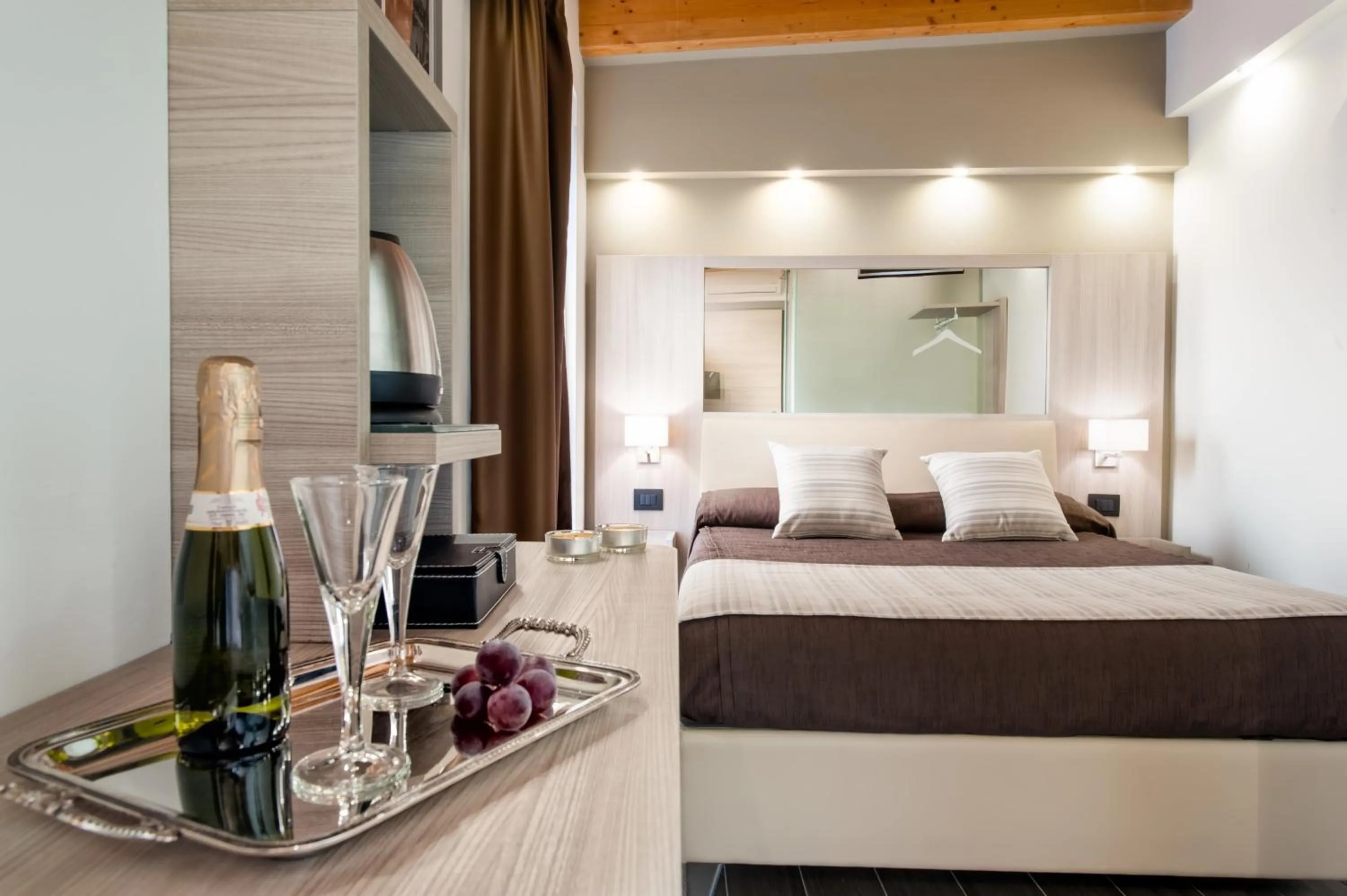 Small Double Room with Terrace in Hotel Trapani In