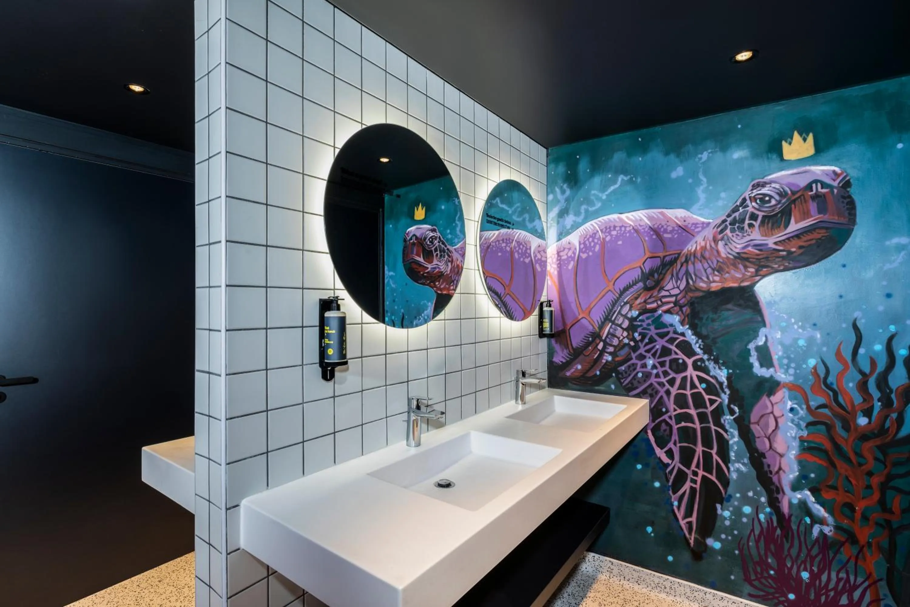  Private Bedroom for 6 people in JO&JOE Paris - Nation