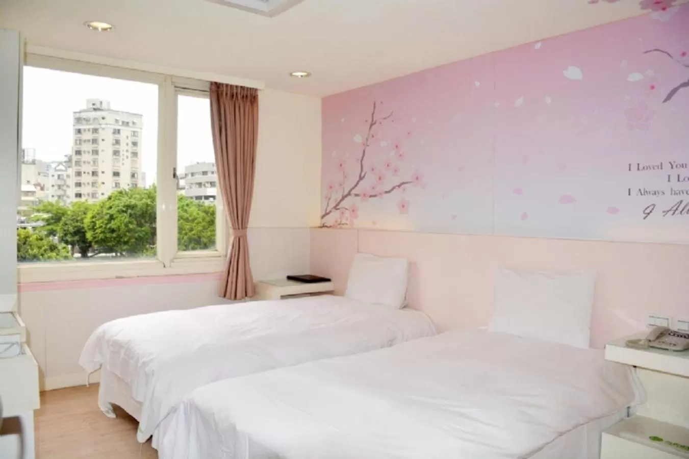 Twin Room with City View in Kiwi Express Hotel - Zhong Zheng Branch