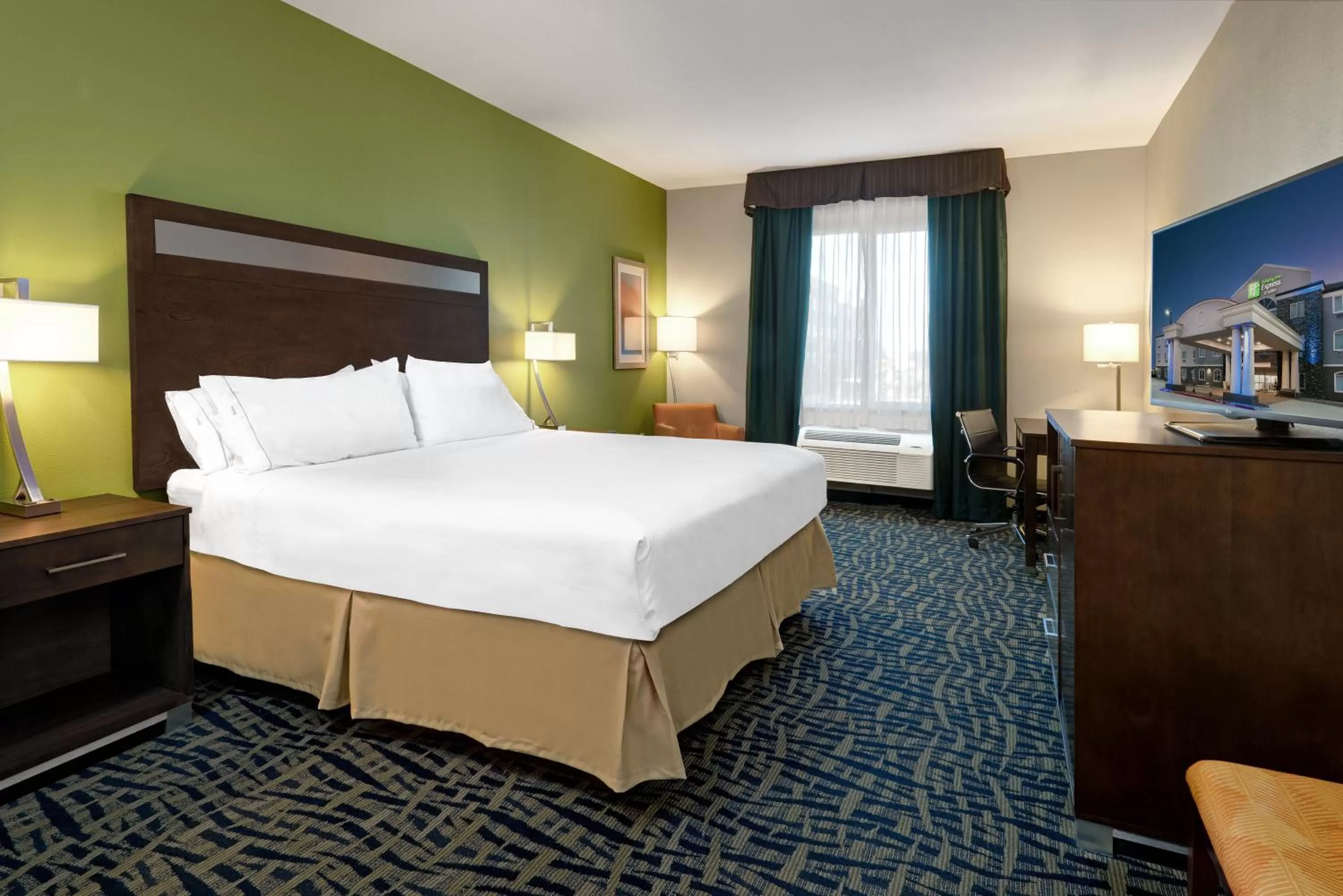 Standard King Room - Communications Accessible in Holiday Inn Express Hotel and Suites Monahans I-20 by IHG