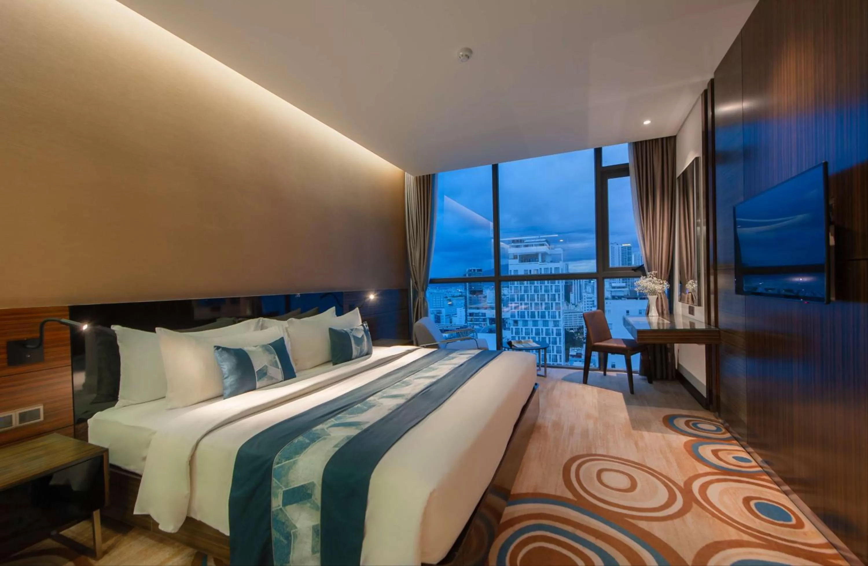 Grand King Suite with Balcony in Queen Ann Nha Trang Hotel