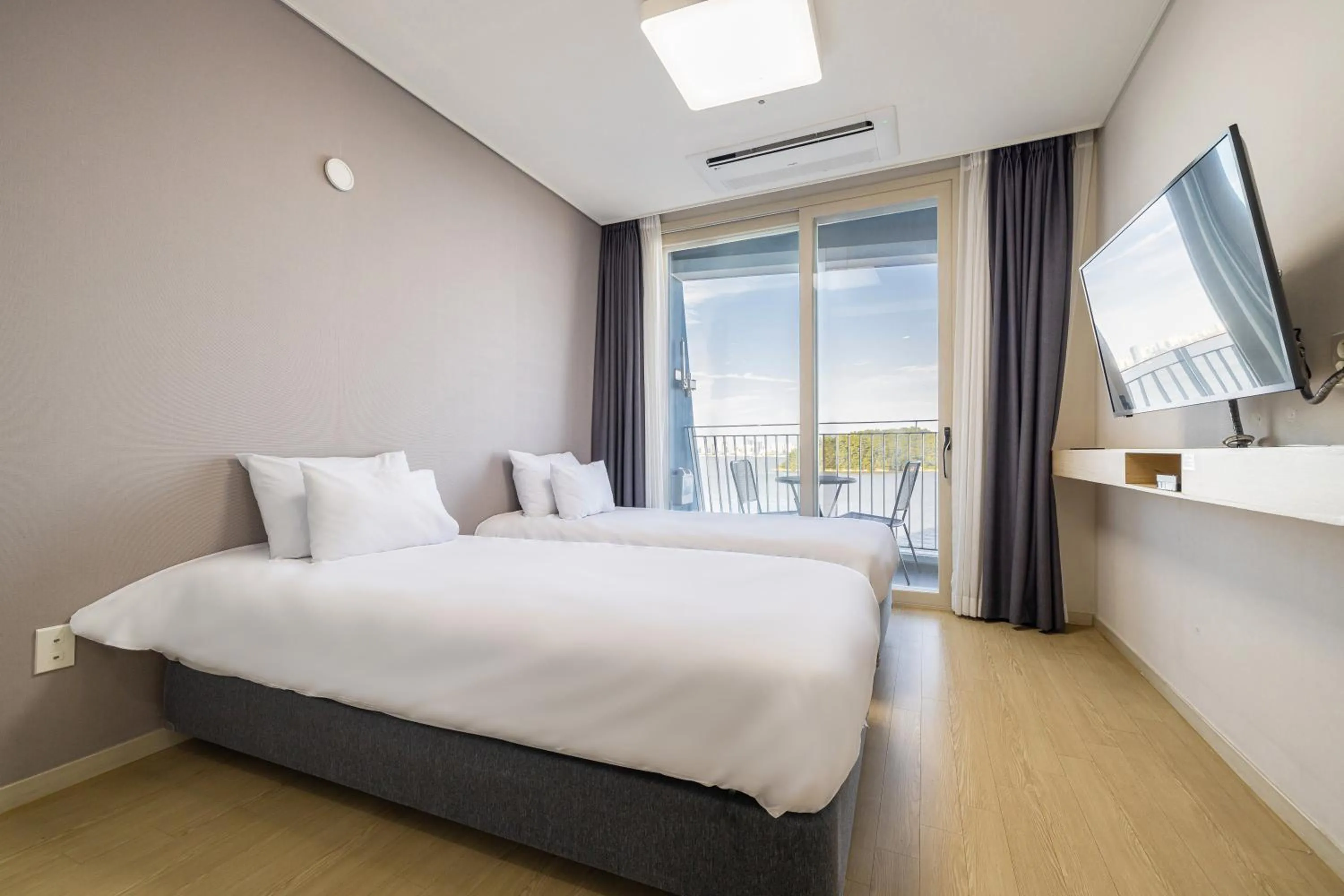 Deluxe Twin with Terrace  in Ocean Soleview Hotel