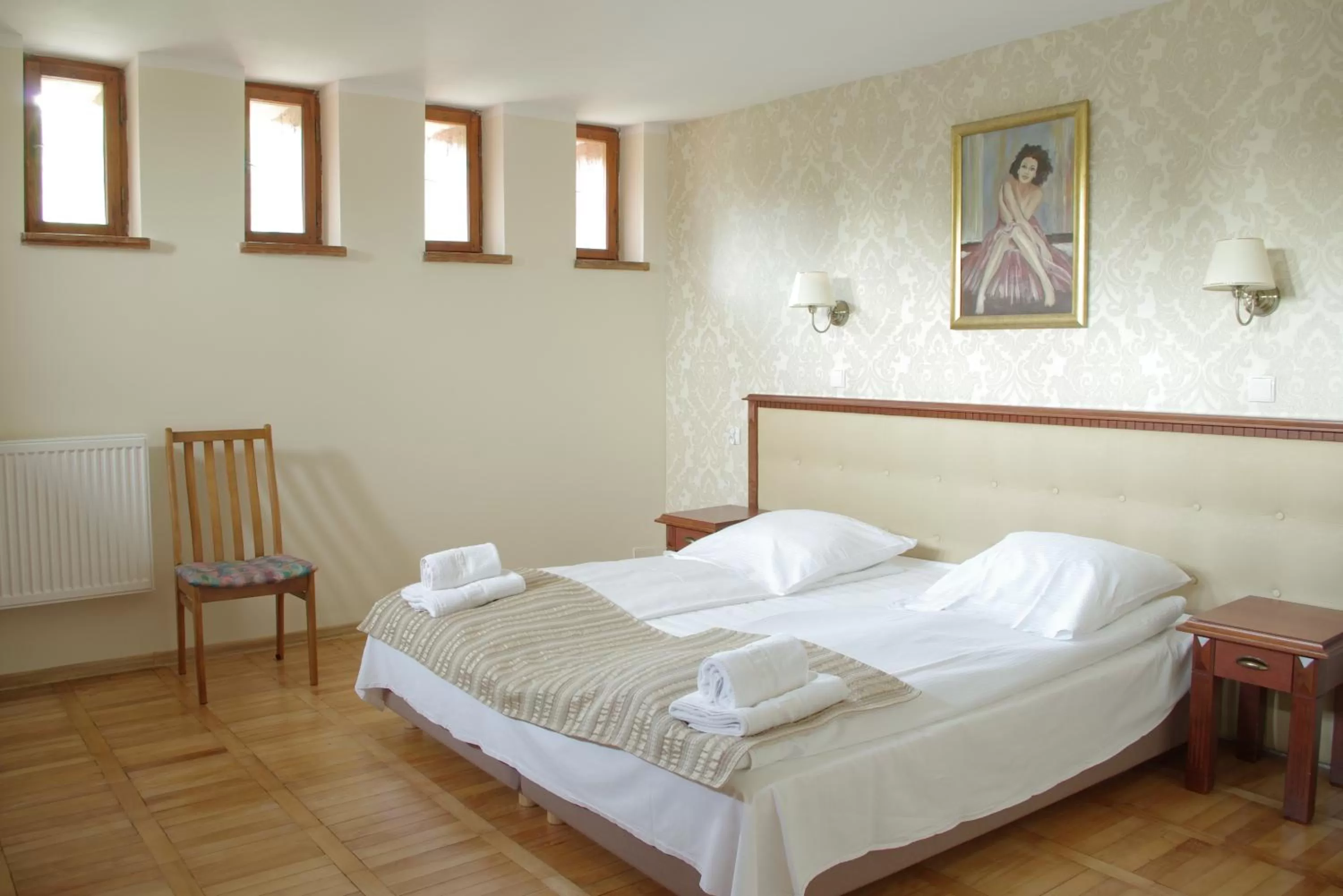 Double or Twin Room in Hotel Zamek Karnity