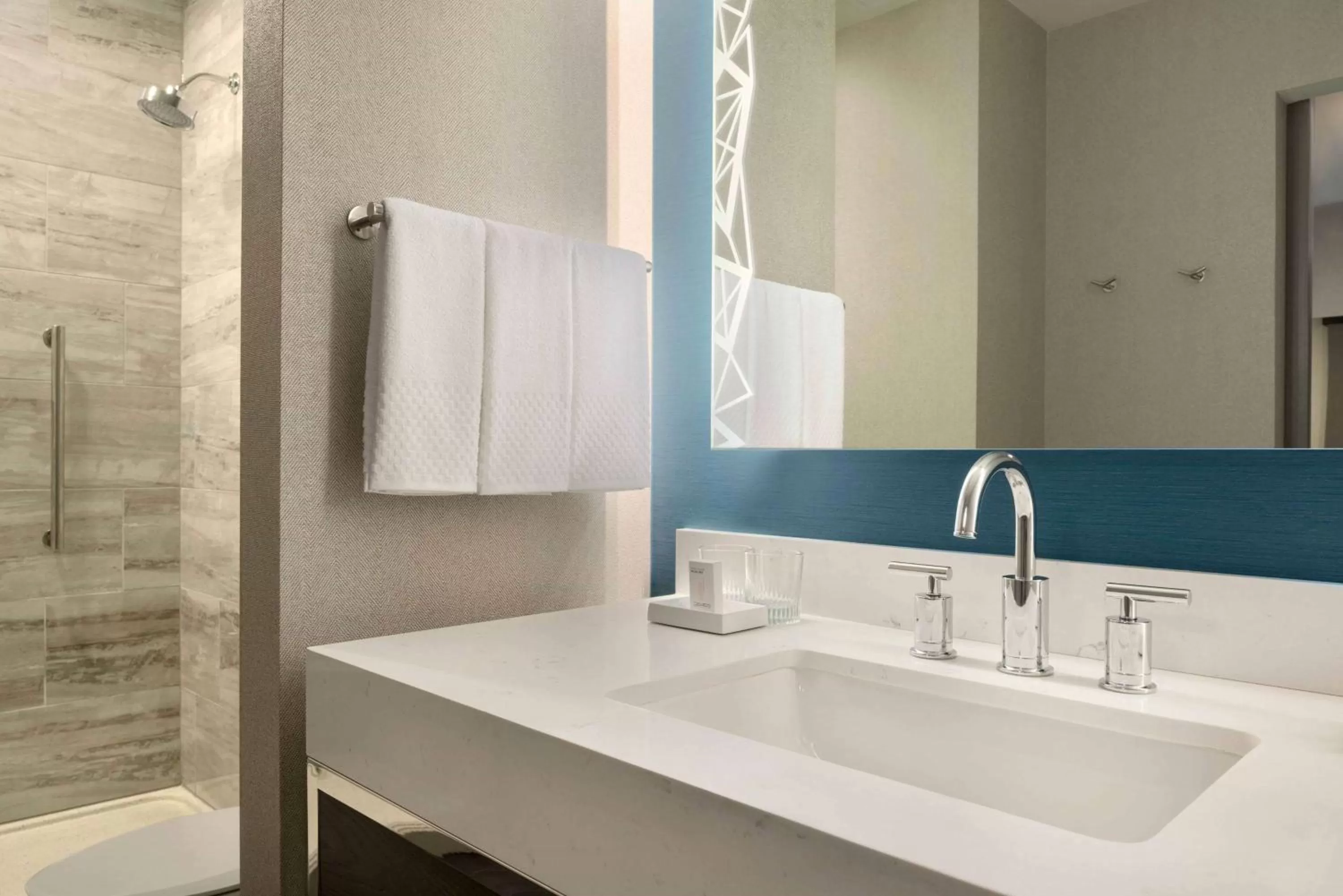 Deluxe King Suite in Embassy Suites By Hilton Minneapolis Downtown Hotel