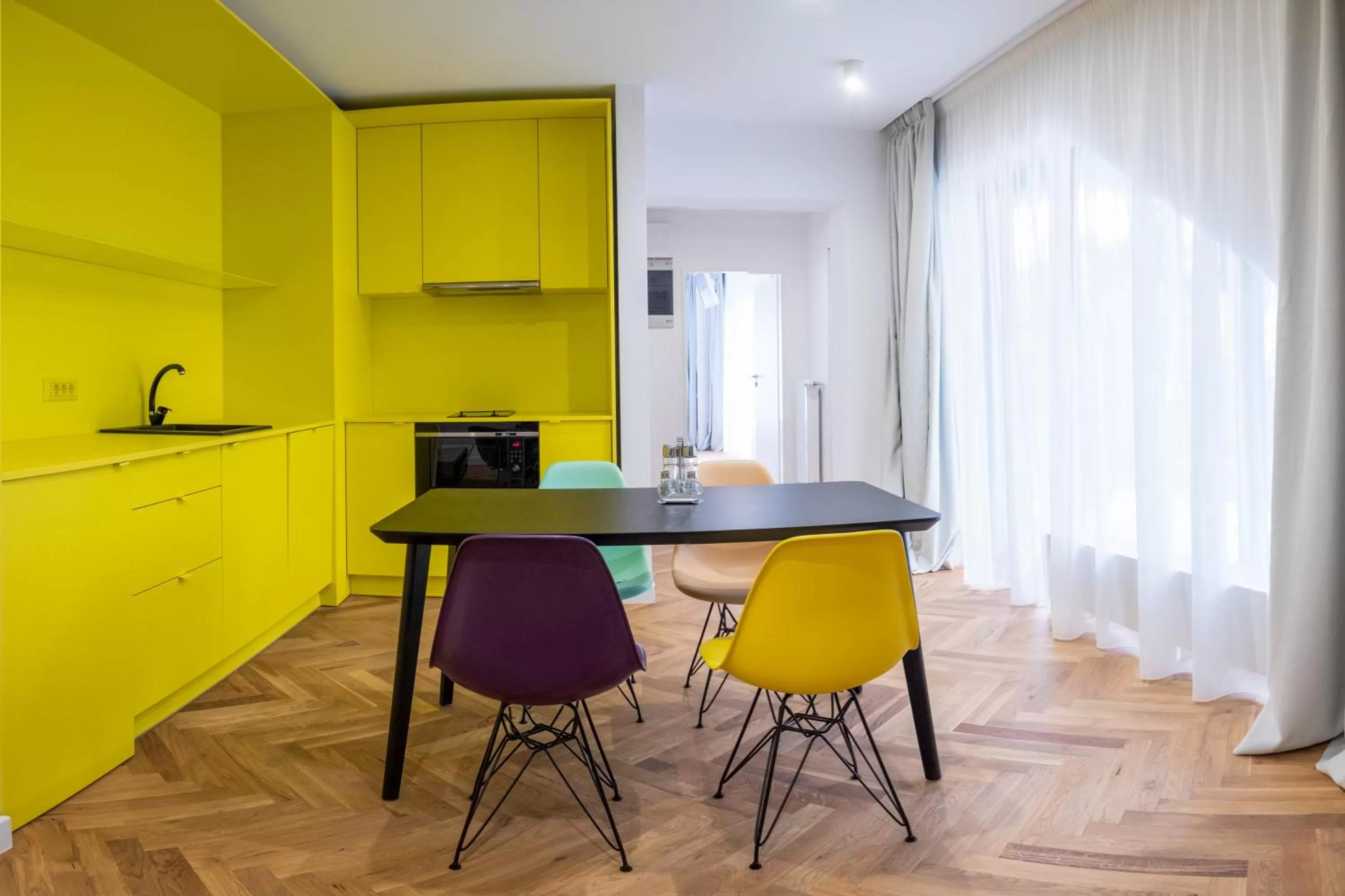 Deluxe One Bedroom Apartment with Terrace in Aparthotel Blend City Center