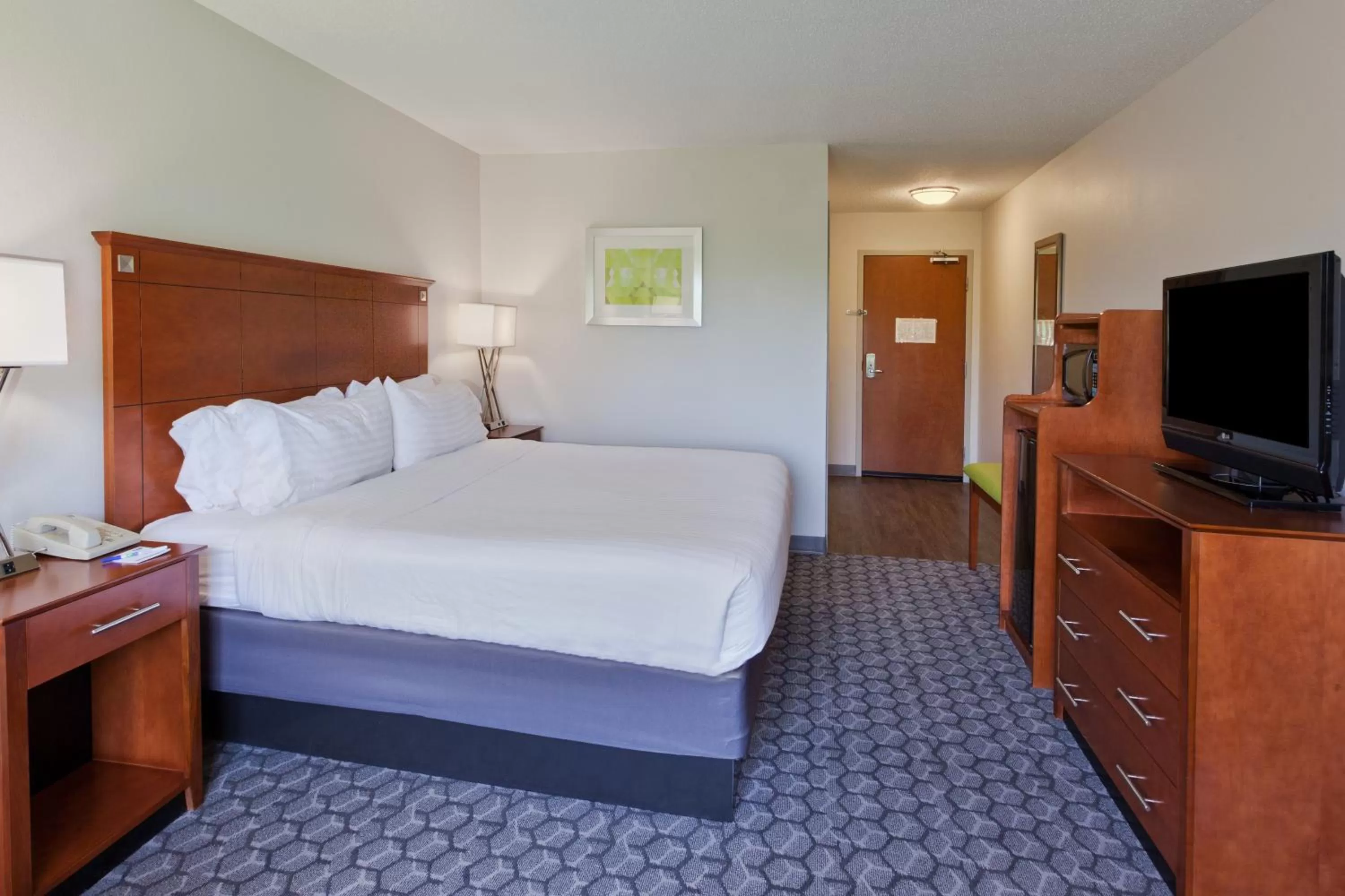 Standard King Room in Holiday Inn Express Phenix City-Fort Benning by IHG
