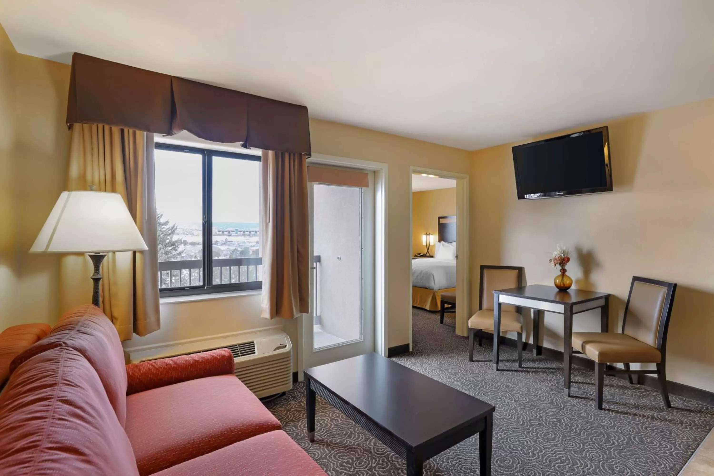 One-Bedroom King Suite with Balcony and Mountain View - Non-Smoking in Best Western Plus Castle Rock