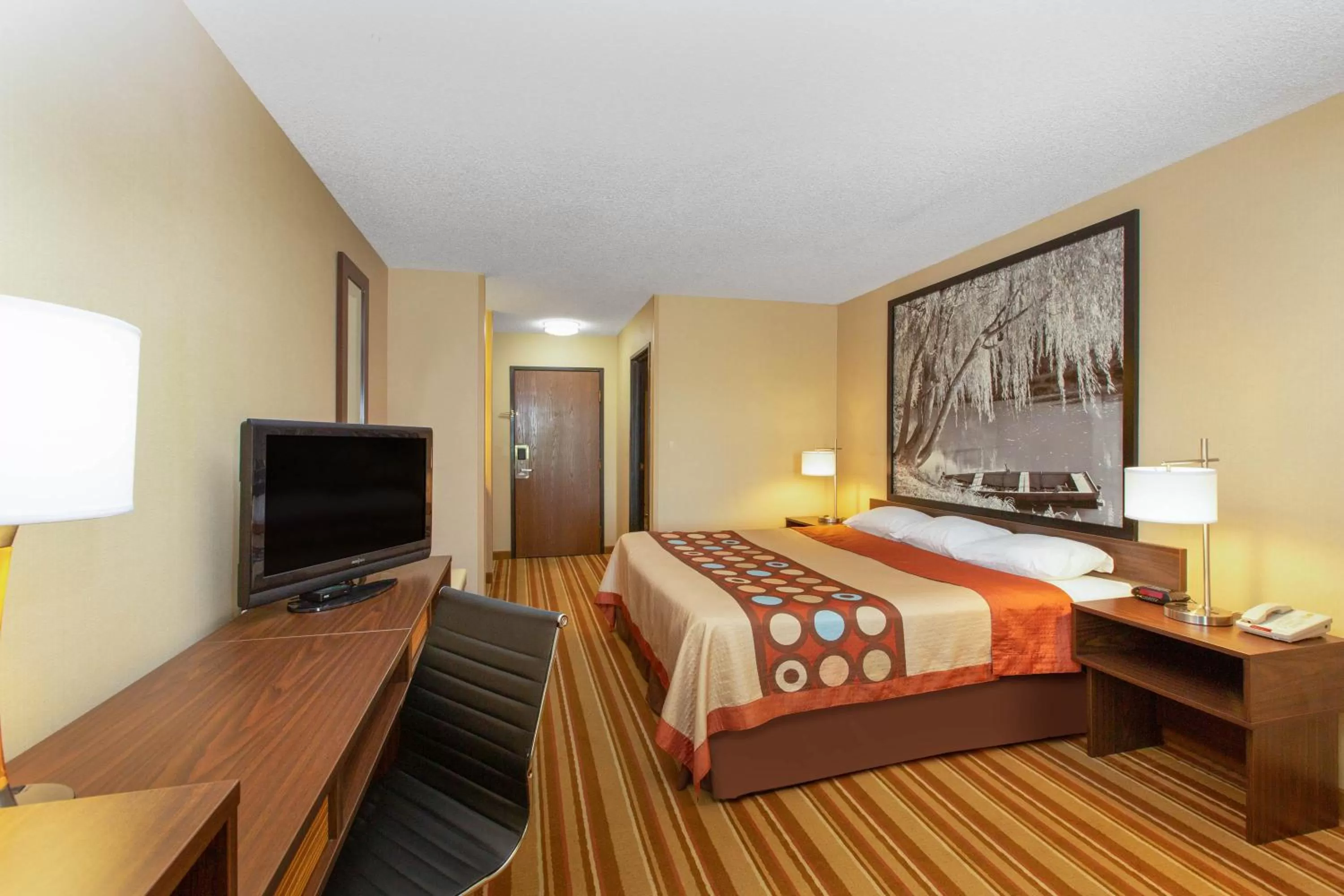 King Studio Suite - Non-Smoking in Super 8 by Wyndham Salina I-70