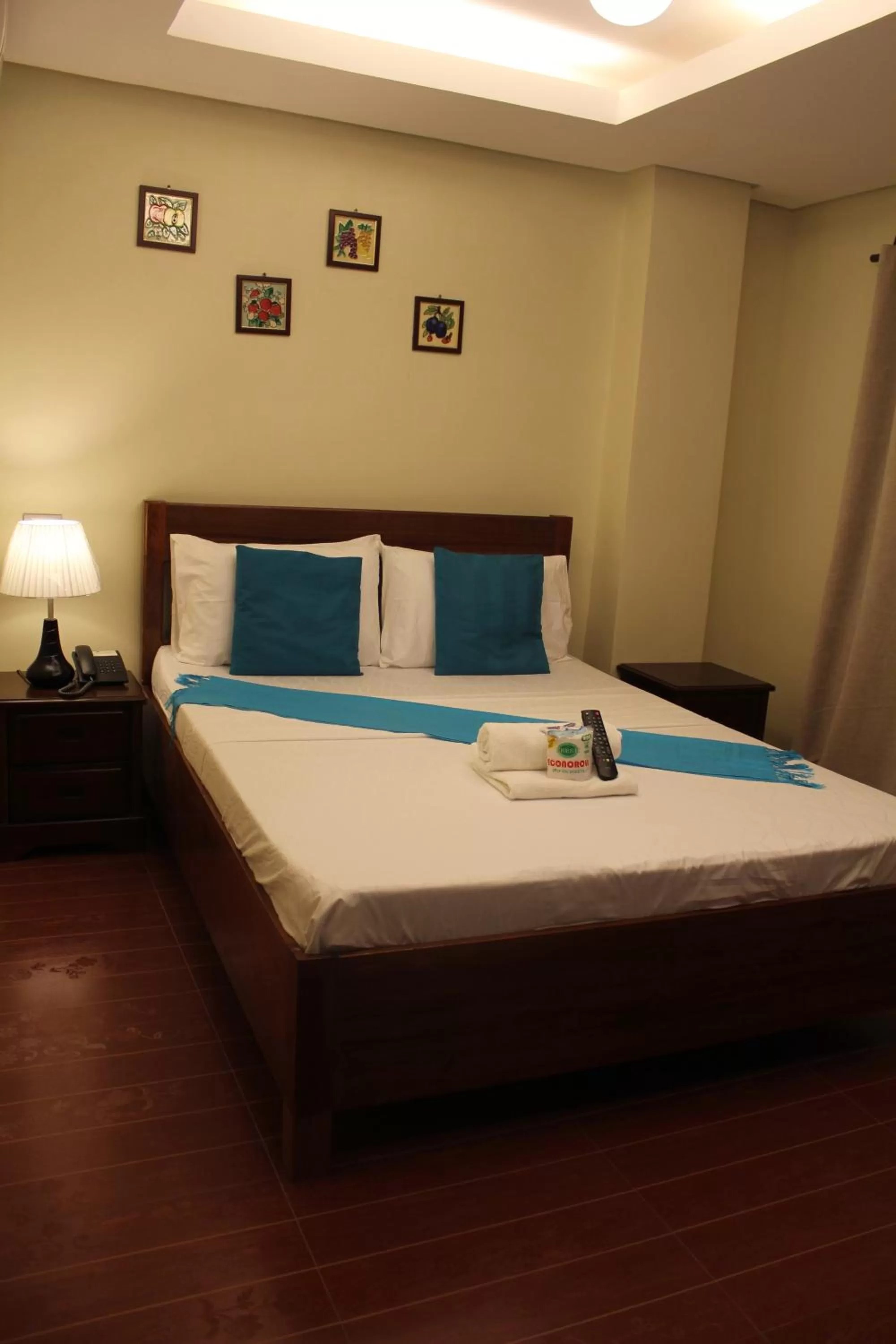 Standard Queen Room in Aqua Travel Lodge