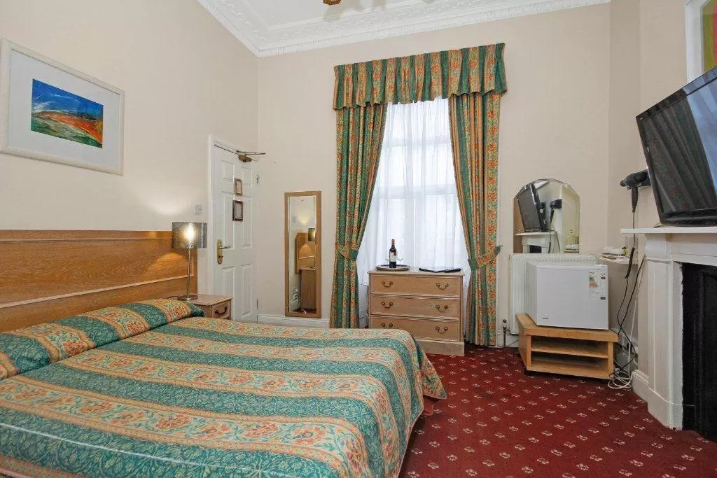 Standard Double Room in KingswayPark Hotel at Park Avenue