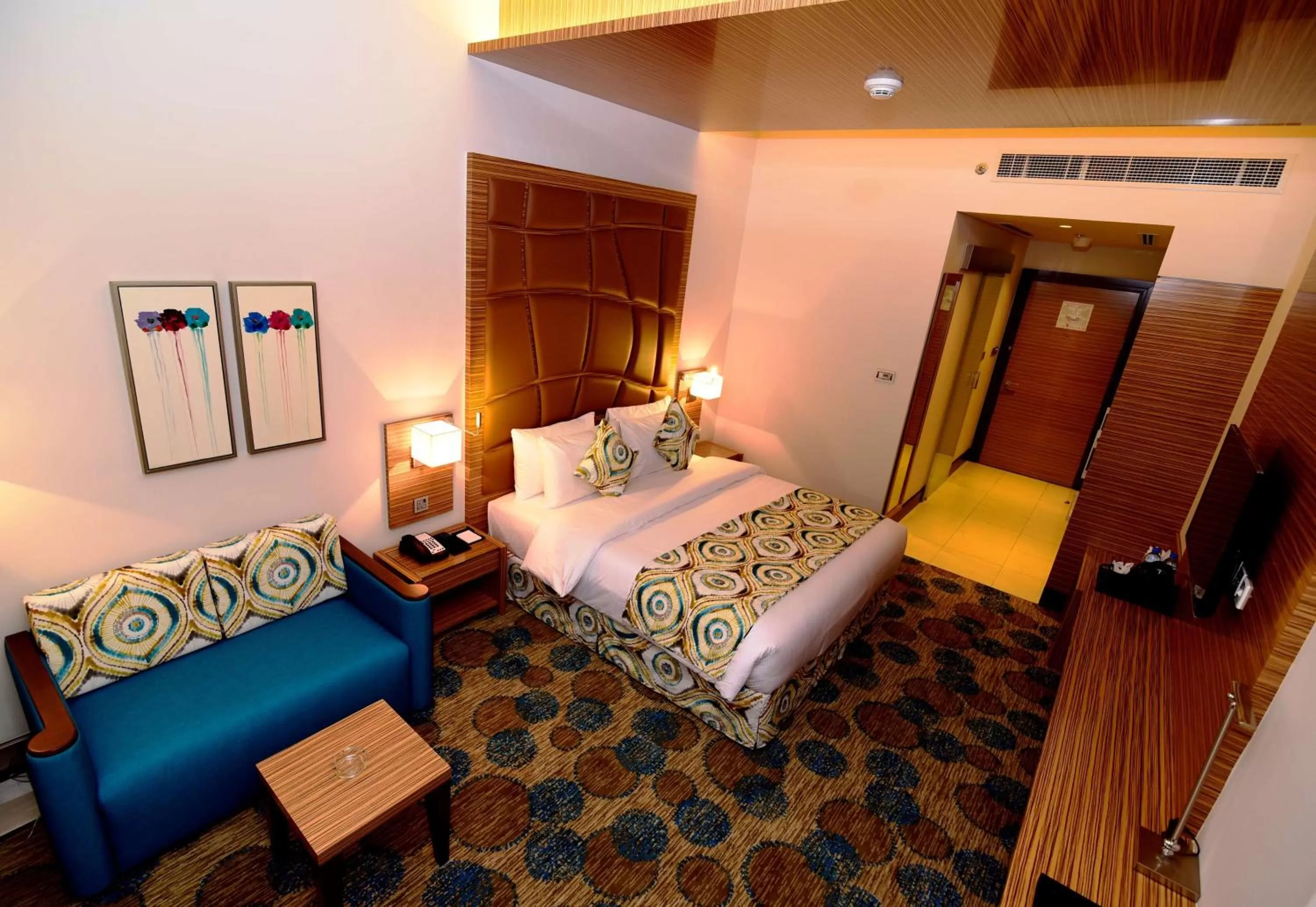 Standard King Room - Non-Smoking  in Best Western Plus Pearl Creek