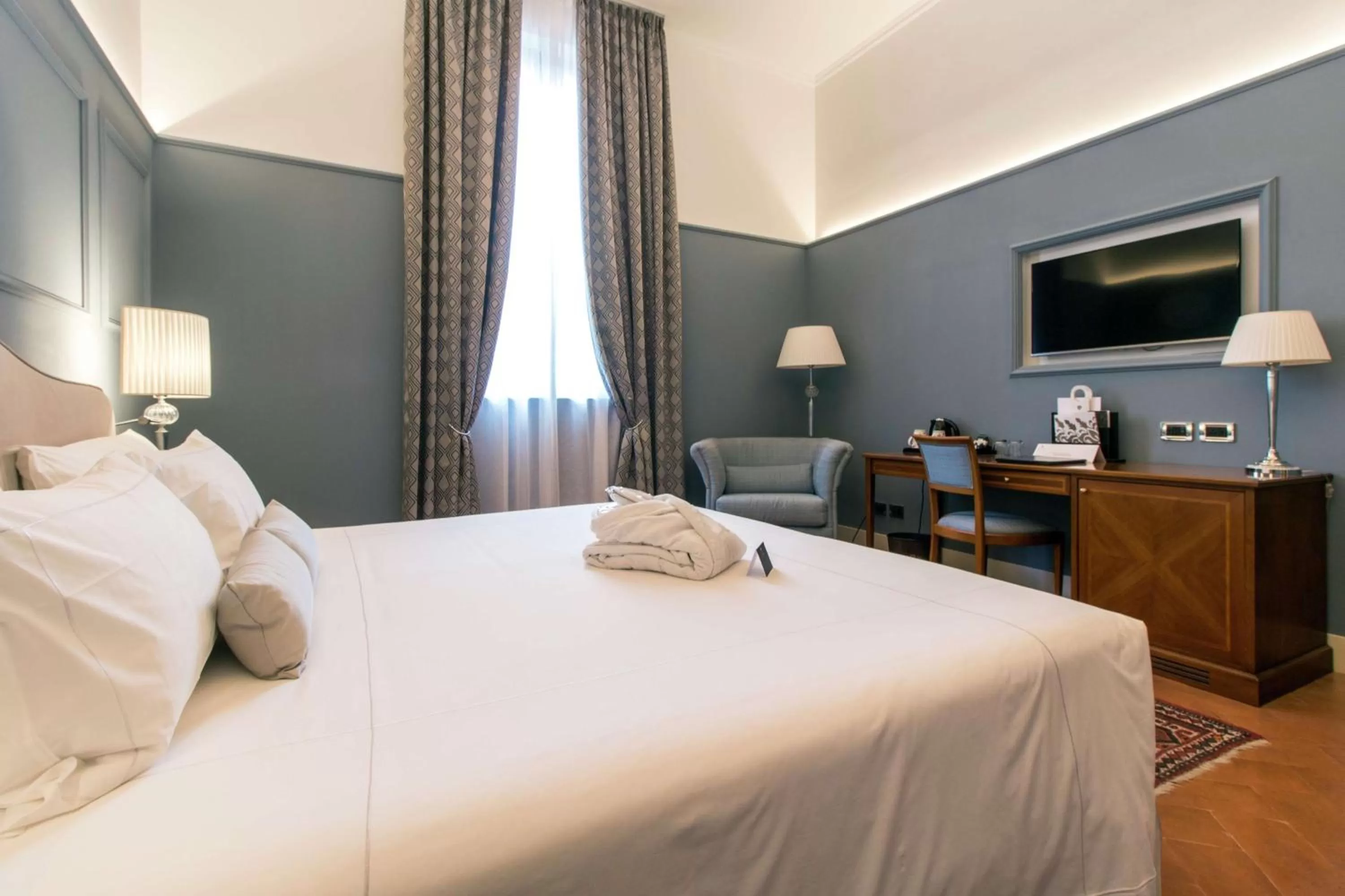 Superior King Room in Grand Hotel Villa Torretta, Curio Collection by Hilton