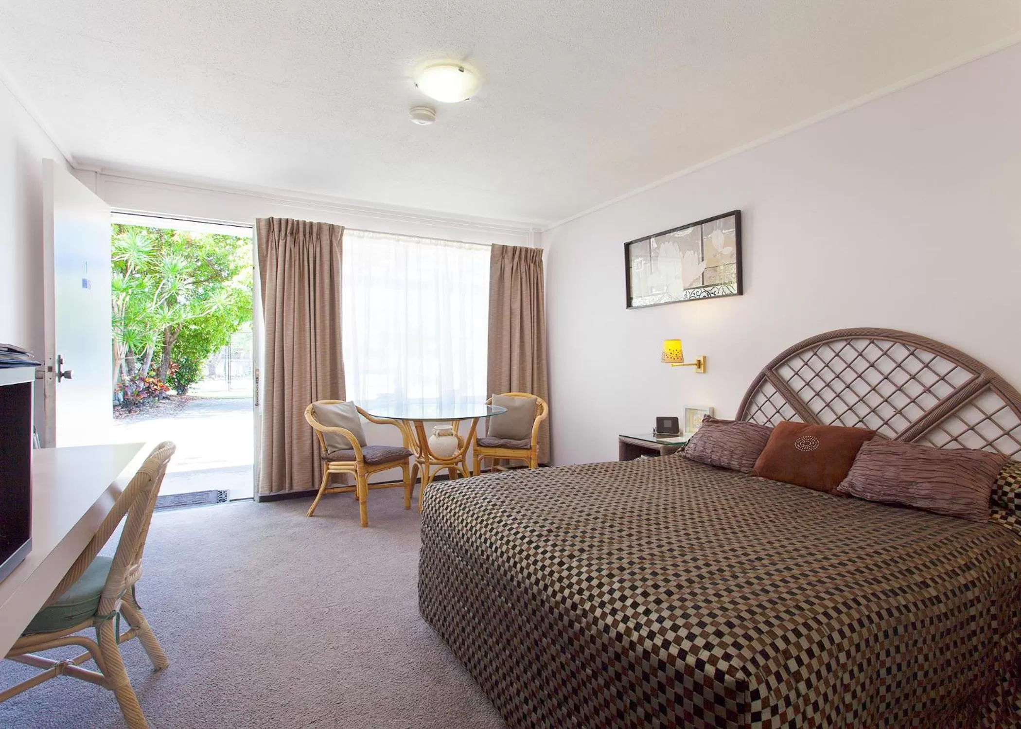 Double and King Single - single occupancy in Raceways Motel