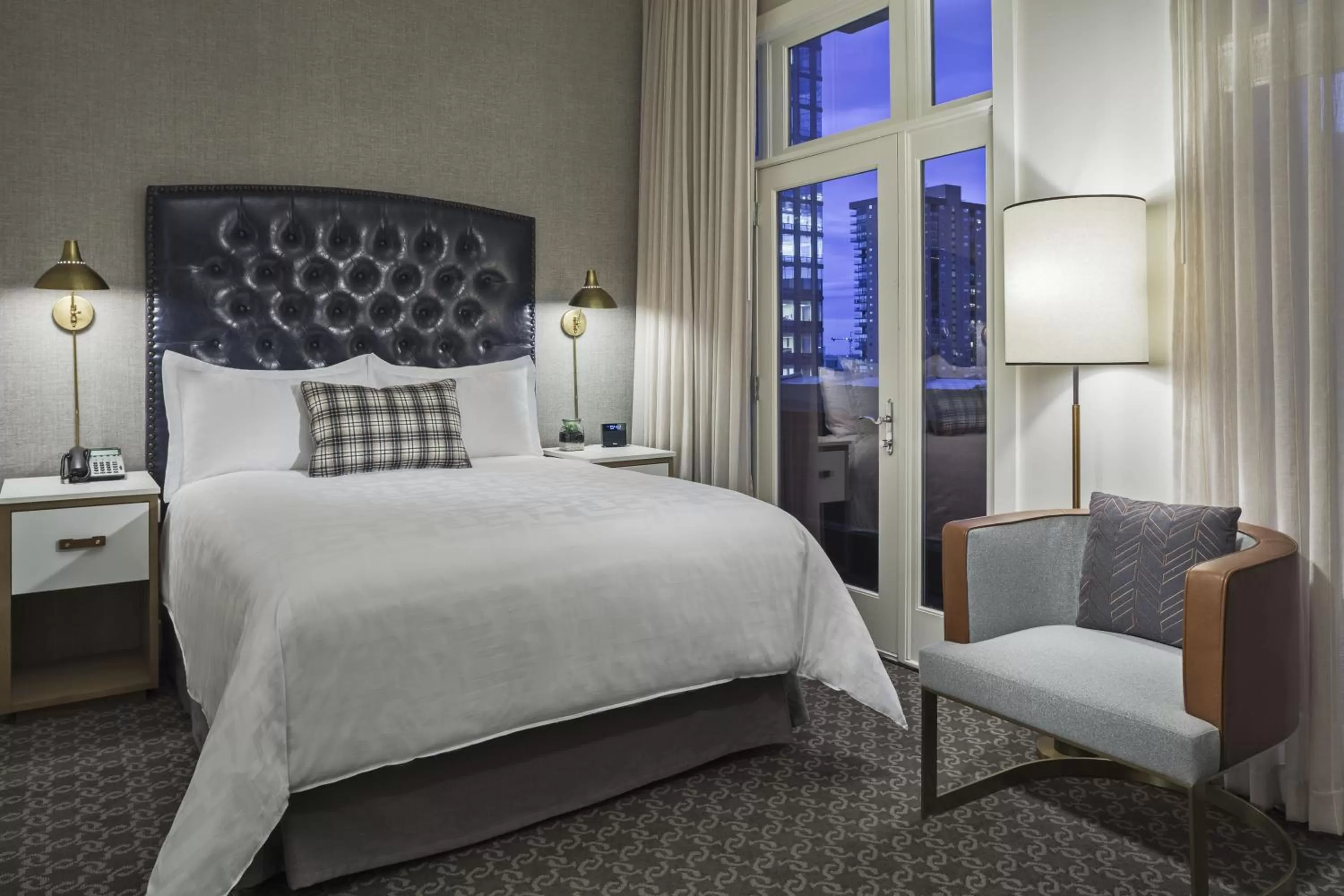 Queen Room with Balcony in Hotel Teatro