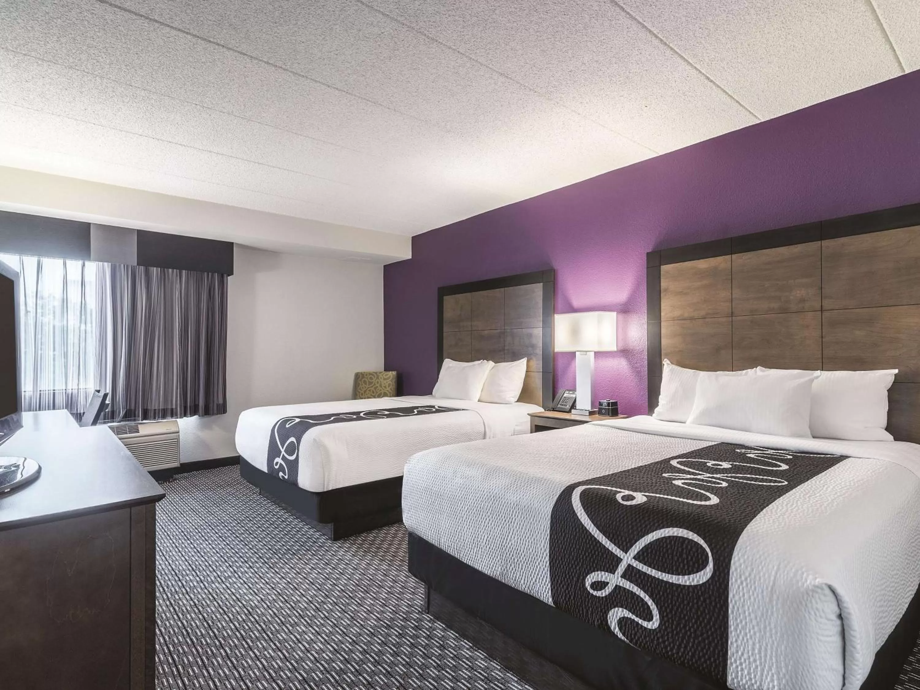 Queen Room with Two Queen Beds in La Quinta by Wyndham Salem NH