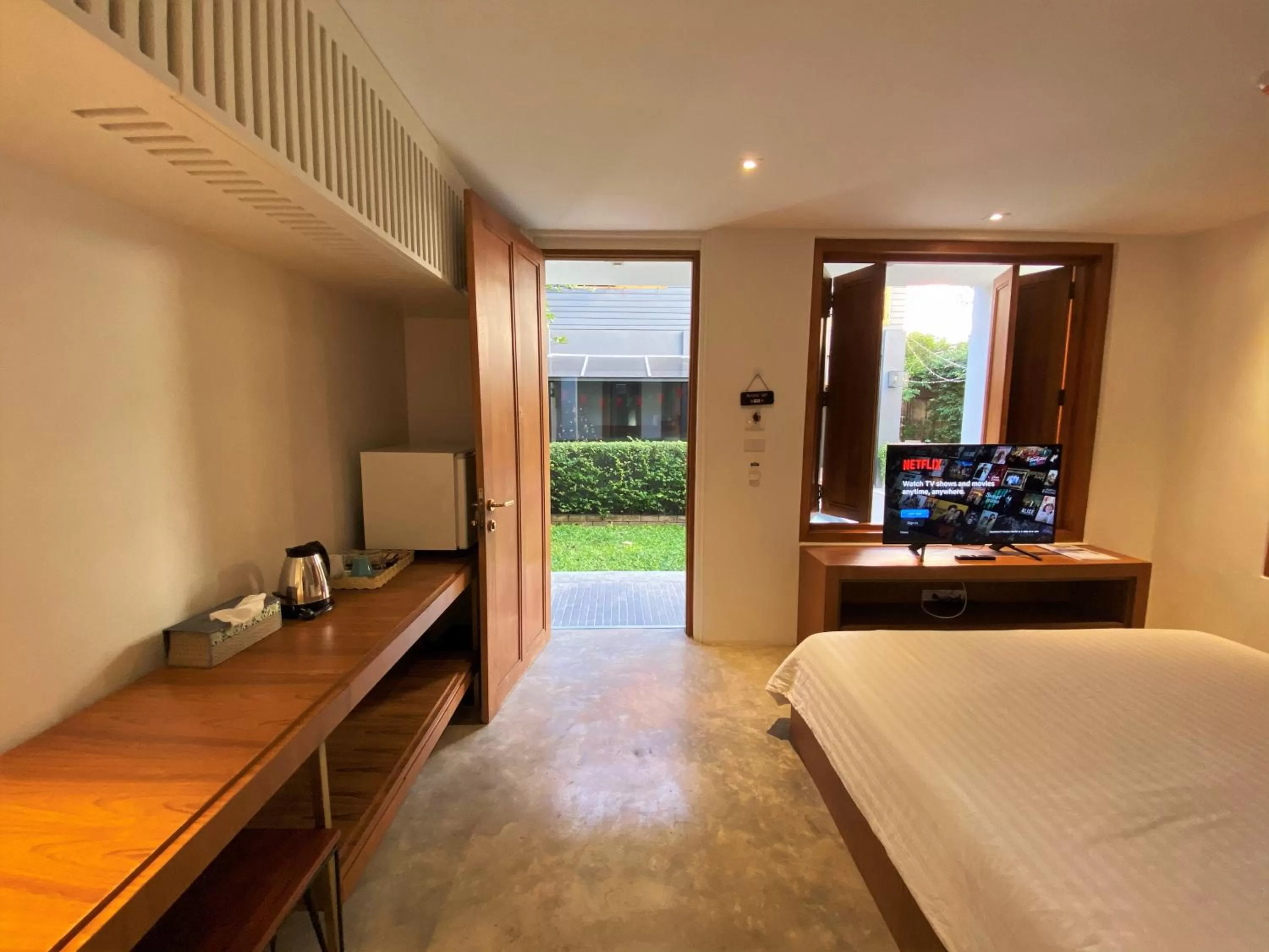 Standard Double Room in Vali Villa Bangkok