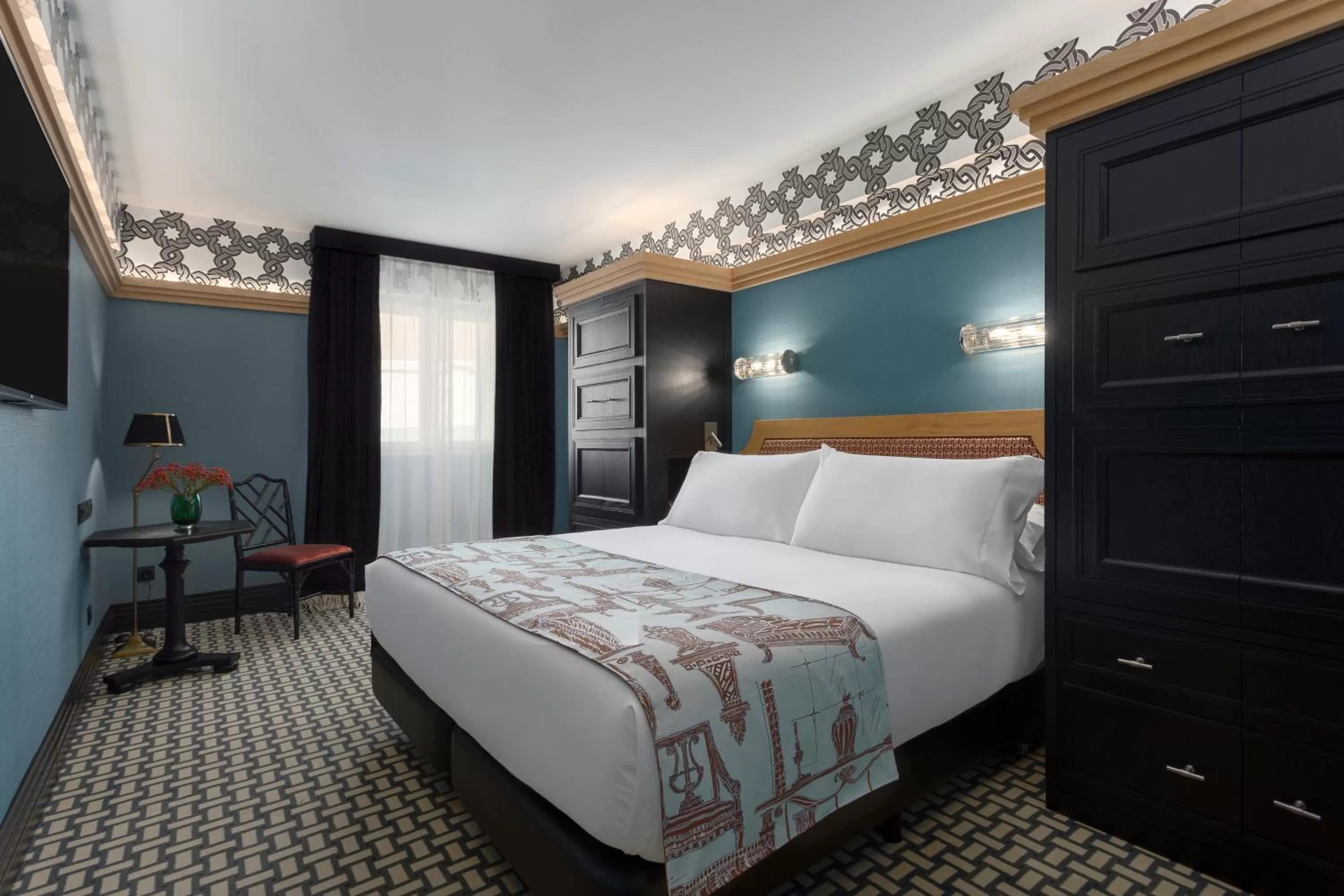 Superior Double Room in Room Mate Collection Alba, Madrid