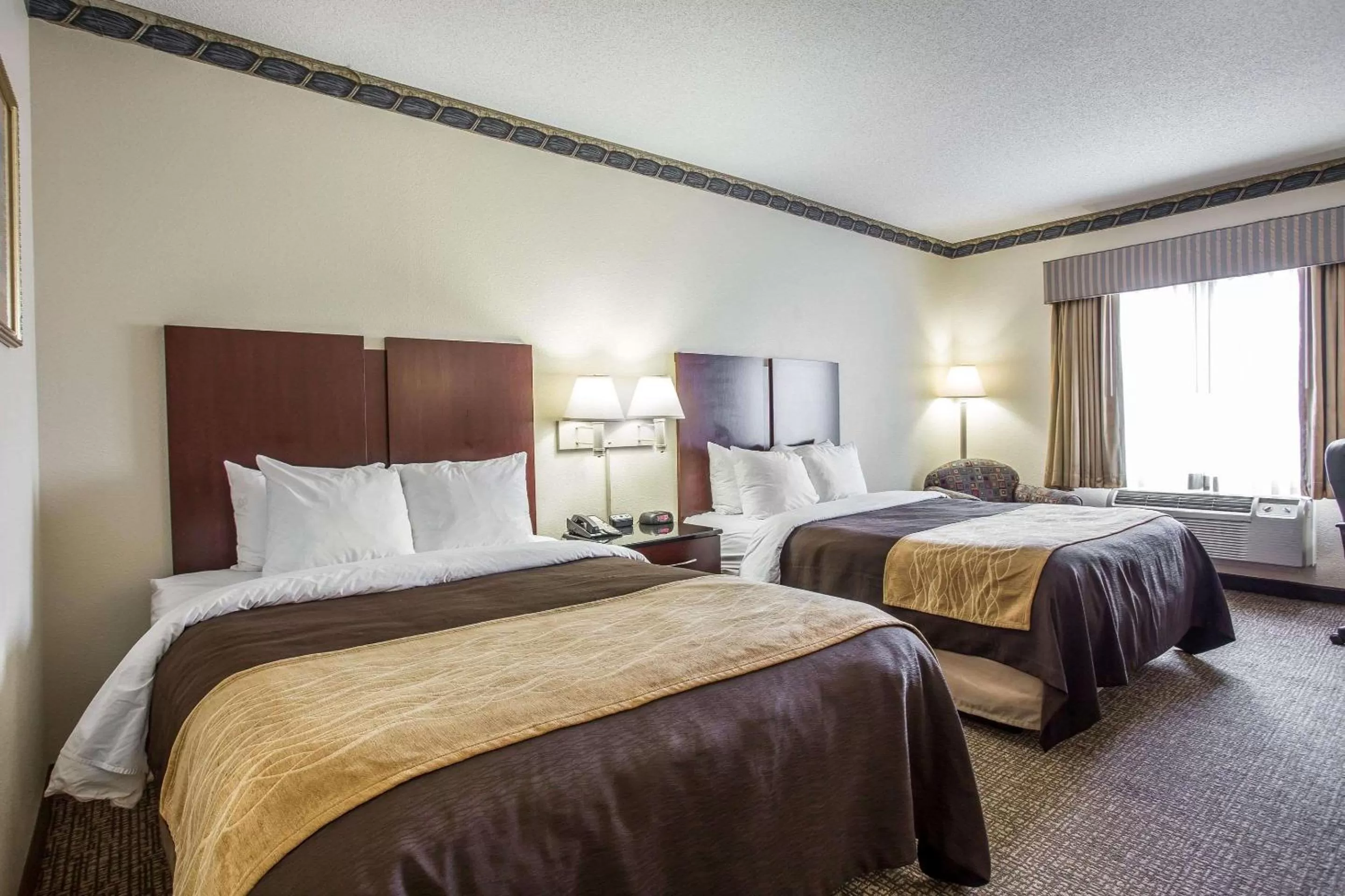 Queen Room with Two Queen Beds - Non-Smoking in Comfort Inn & Suites FtJackson Maingate
