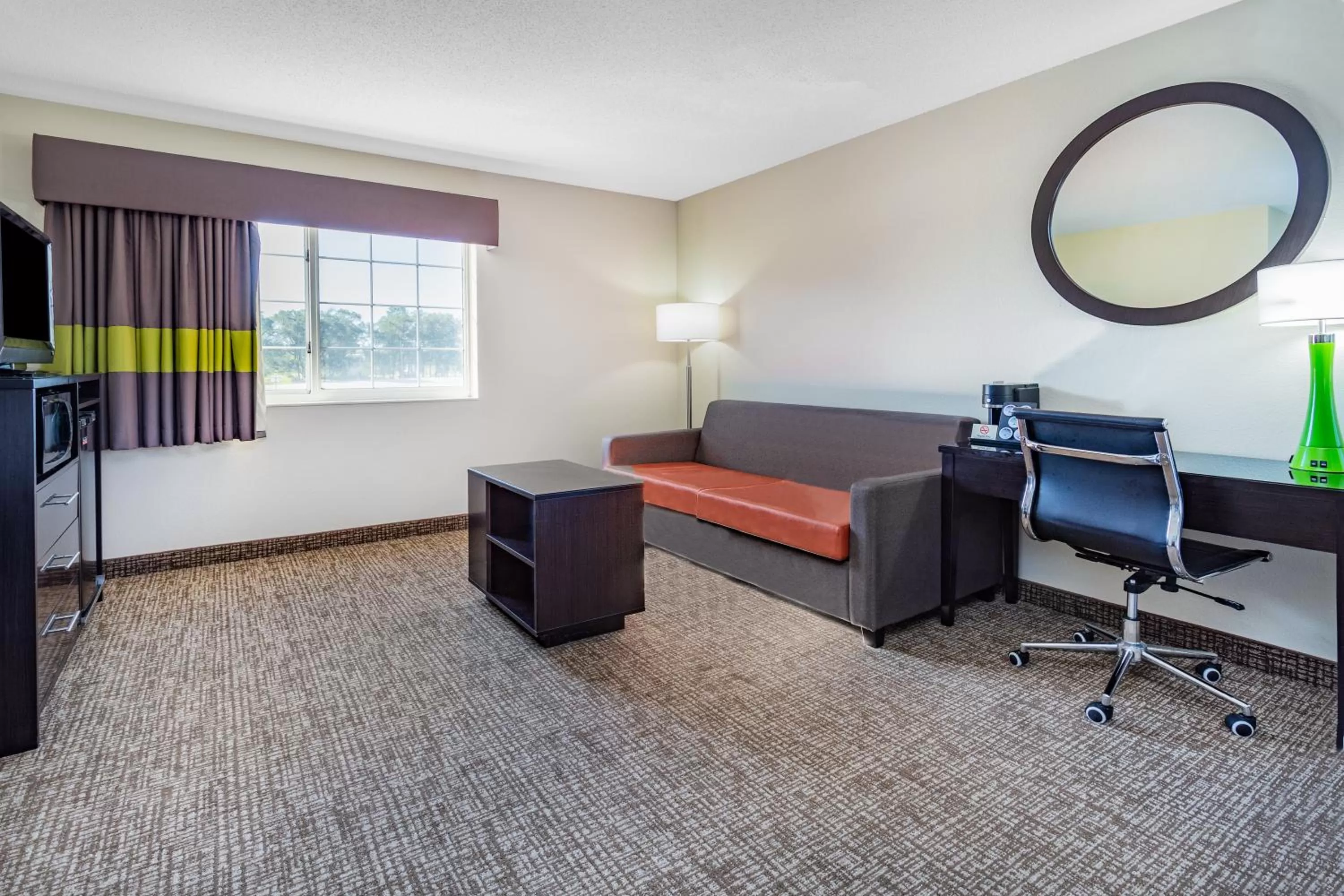 Deluxe Queen Suite with Two Queen Beds - Non-Smoking in Super 8 by Wyndham Emmetsburg