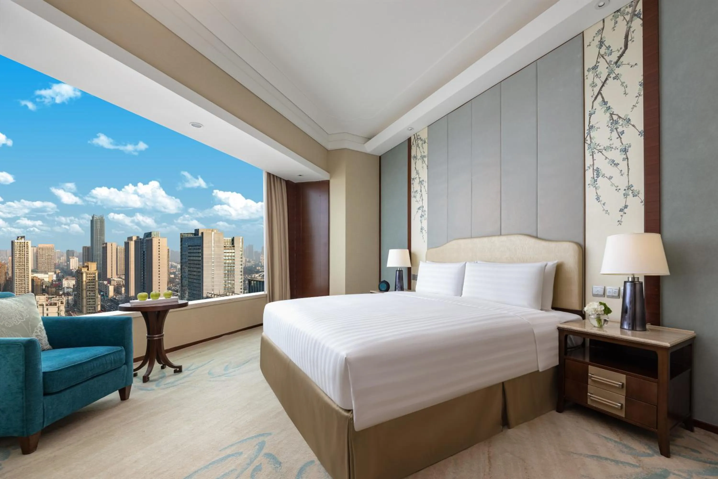 Horizon Premier King Room in Shangri-La Hefei