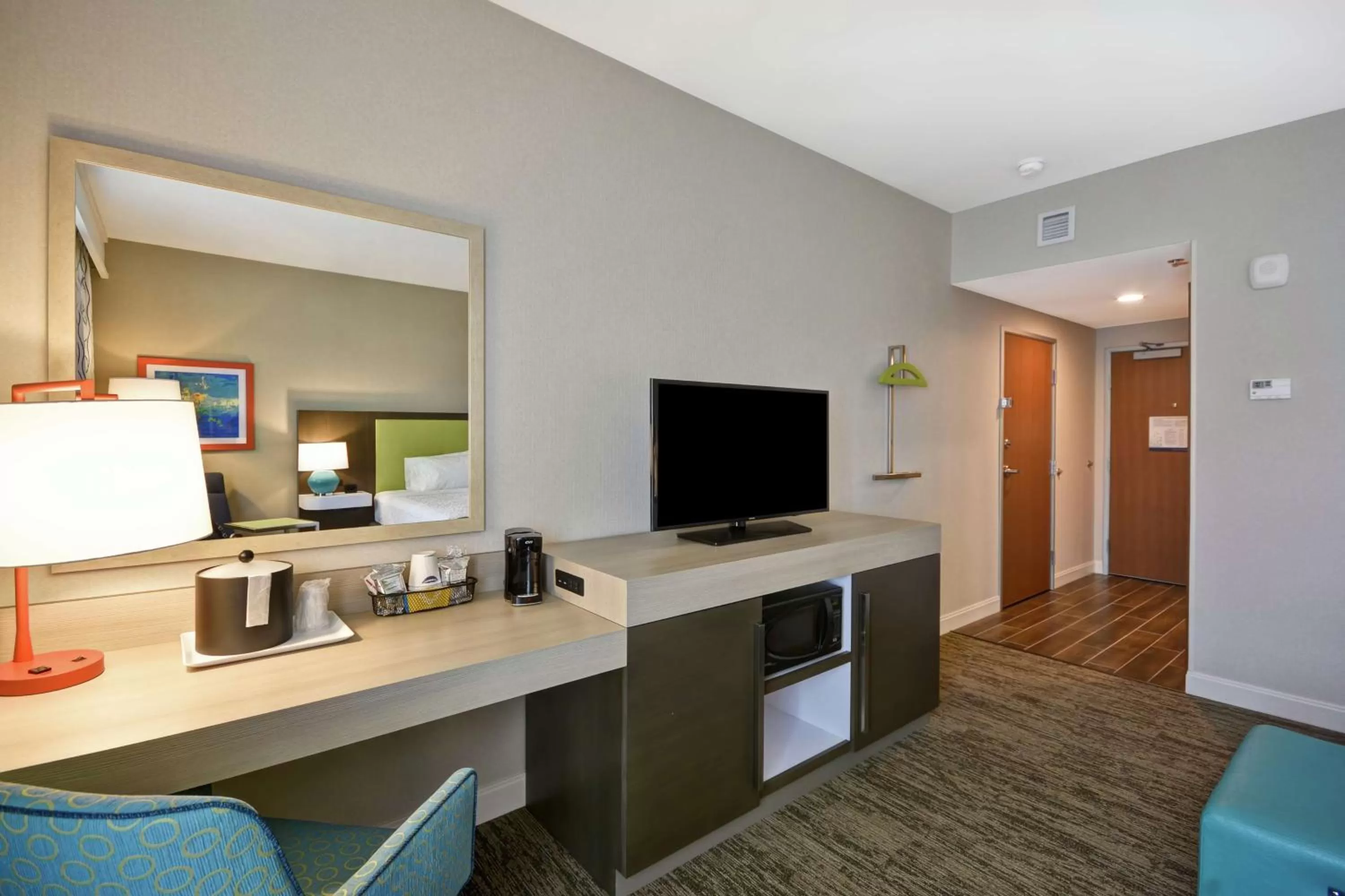 King Room - Disability Access in Hampton Inn & Suites Grants Pass