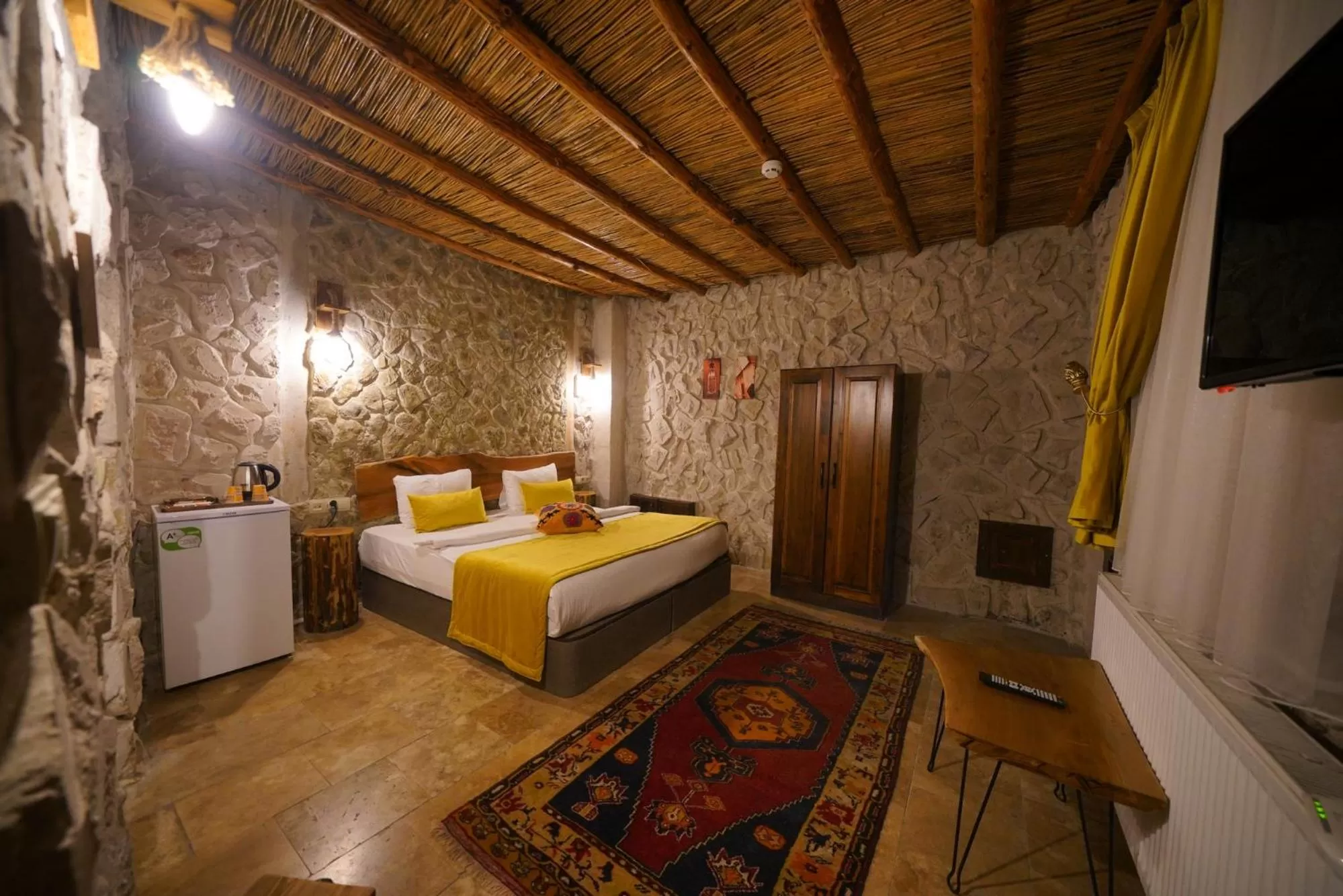 Stone Double/Twin Room With Terrace in Cappadocia Nar Cave House & Swimming Pool