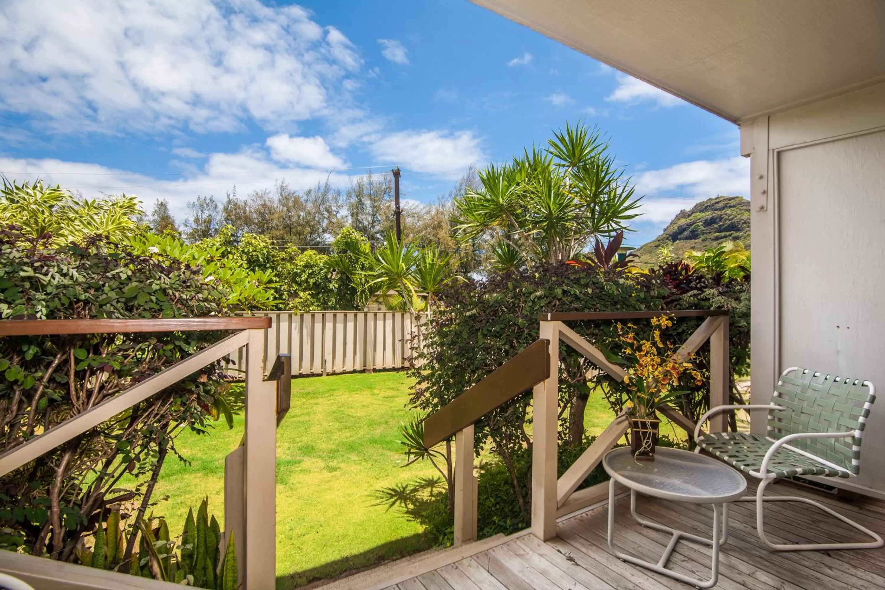 King Room with Patio in The Kauai Inn