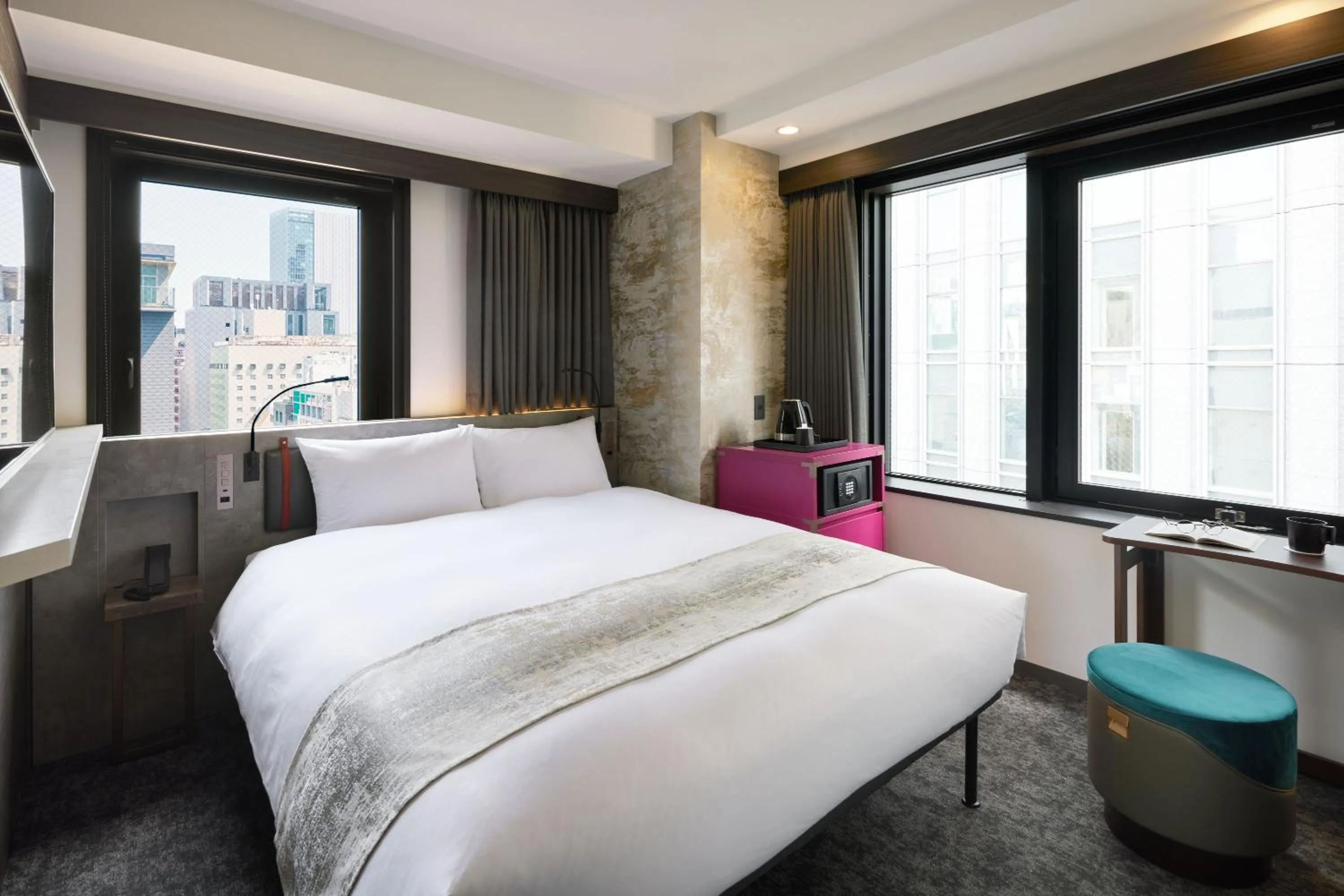 Corner Double Room in the b ginza