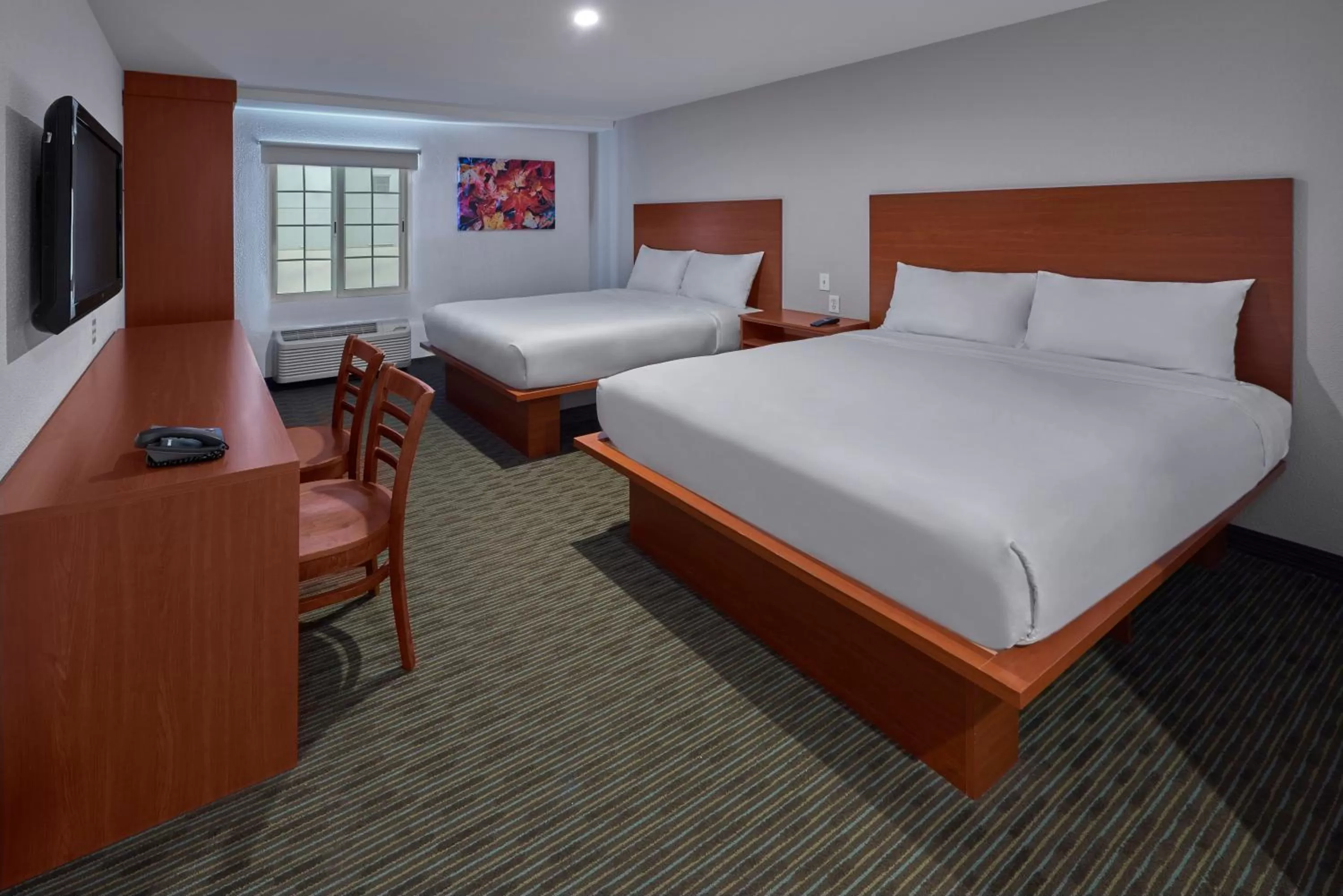 Queen Suite with Two Queen Beds in Extended Suites Monterrey Aeropuerto