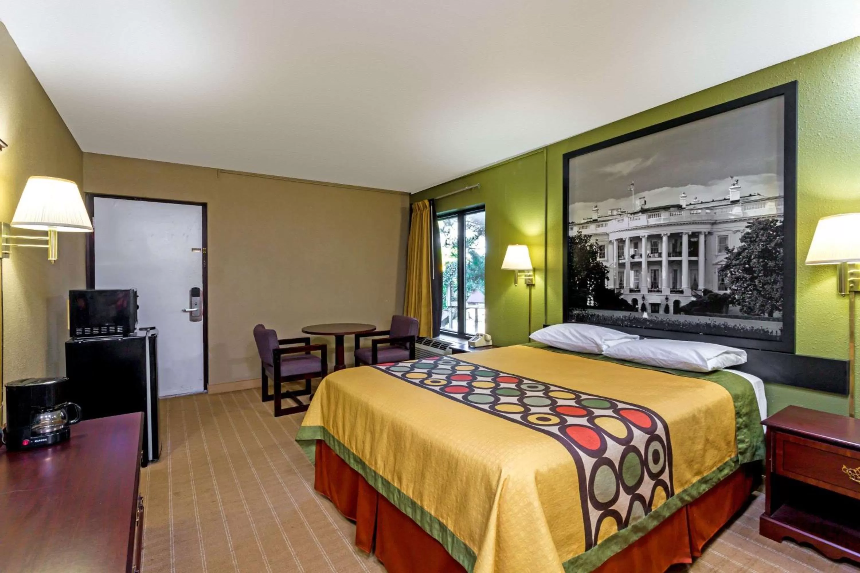 King Room - Smoking  in Super 8 by Wyndham Jessup/Baltimore Area