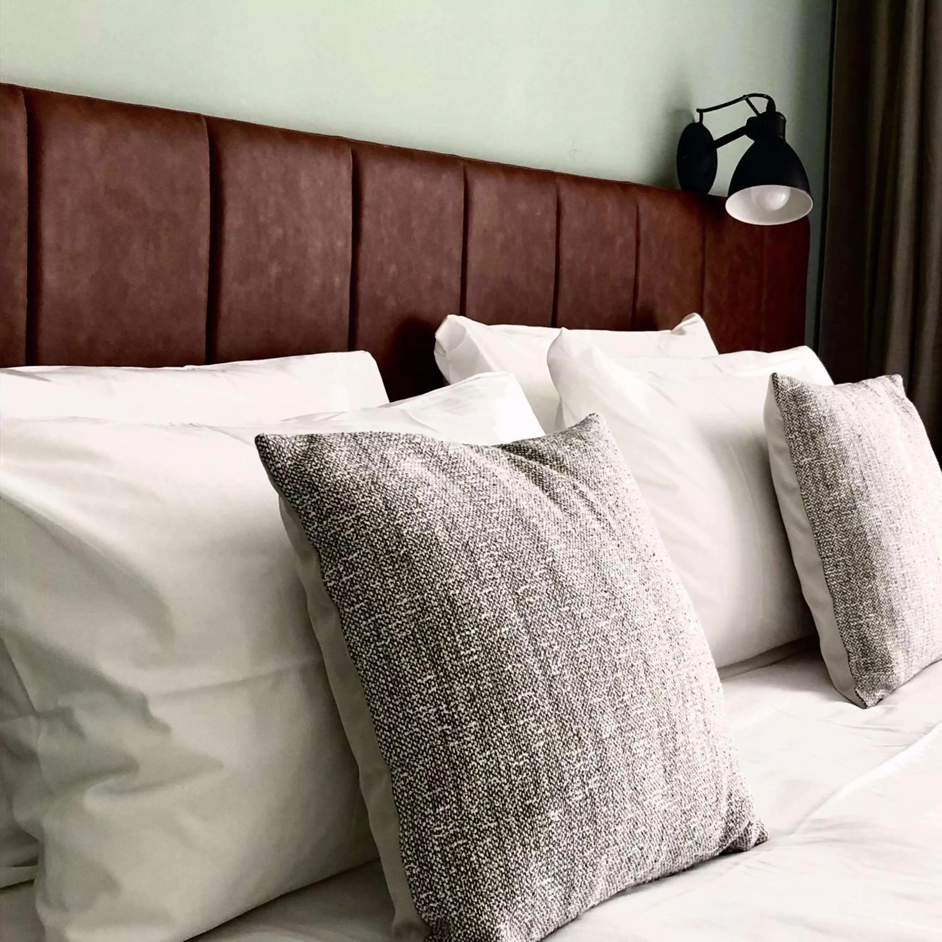 1 Double Bed in KYRIAD LYON OUEST Limonest