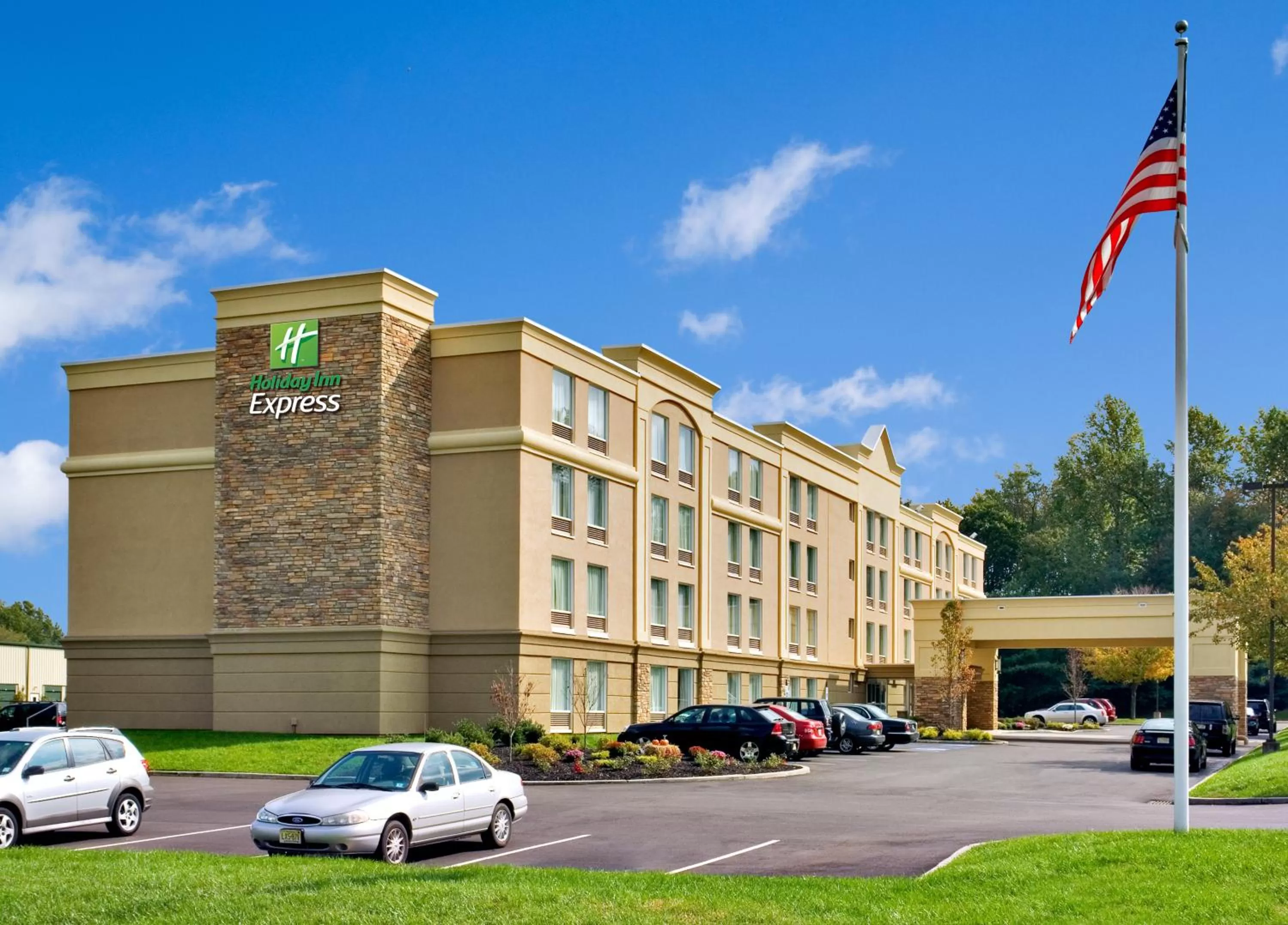 Holiday Inn Express & Suites West Long Branch - Eatontown by IHG