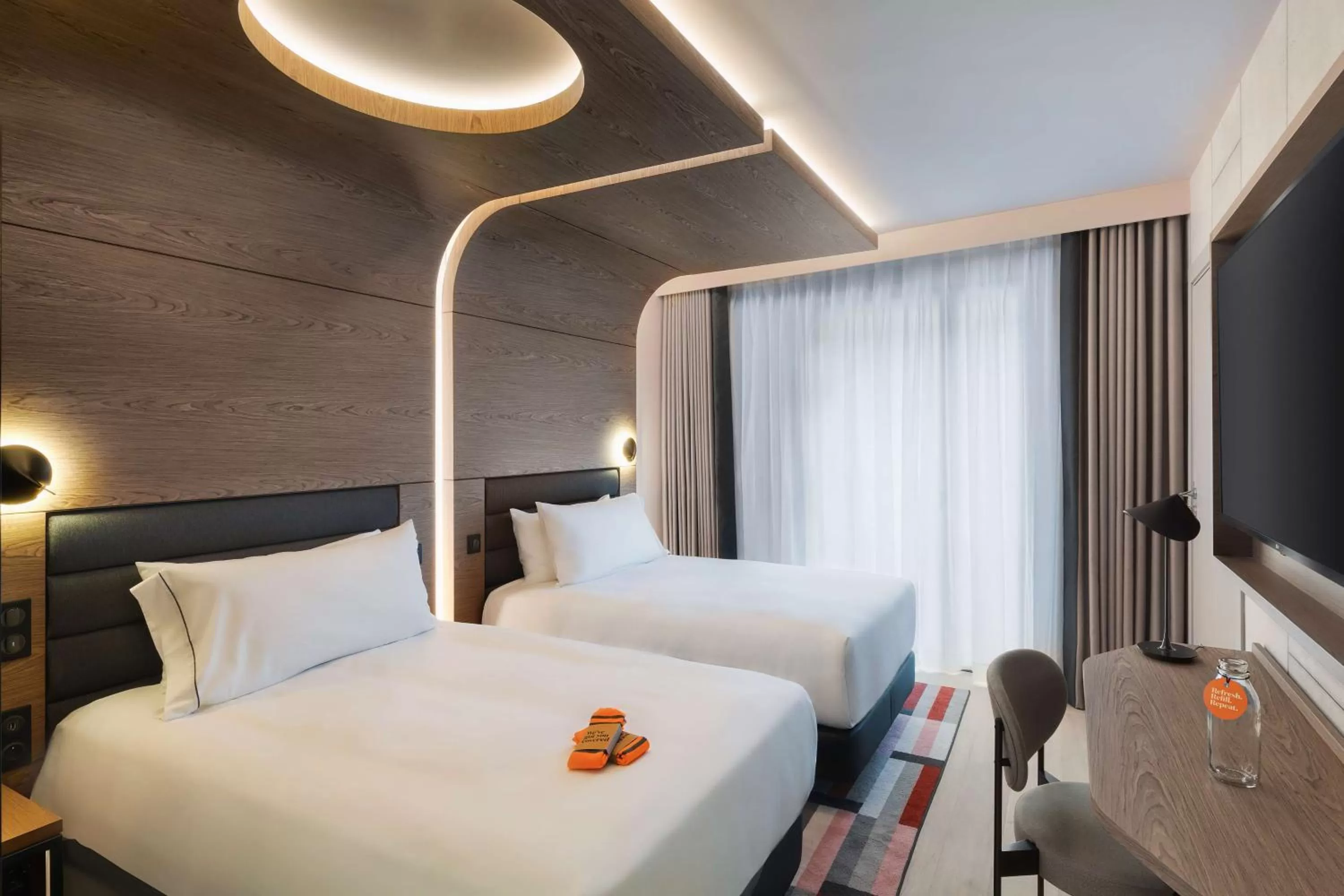 Premium Twin Room in Canopy By Hilton Paris Eiffel Tower