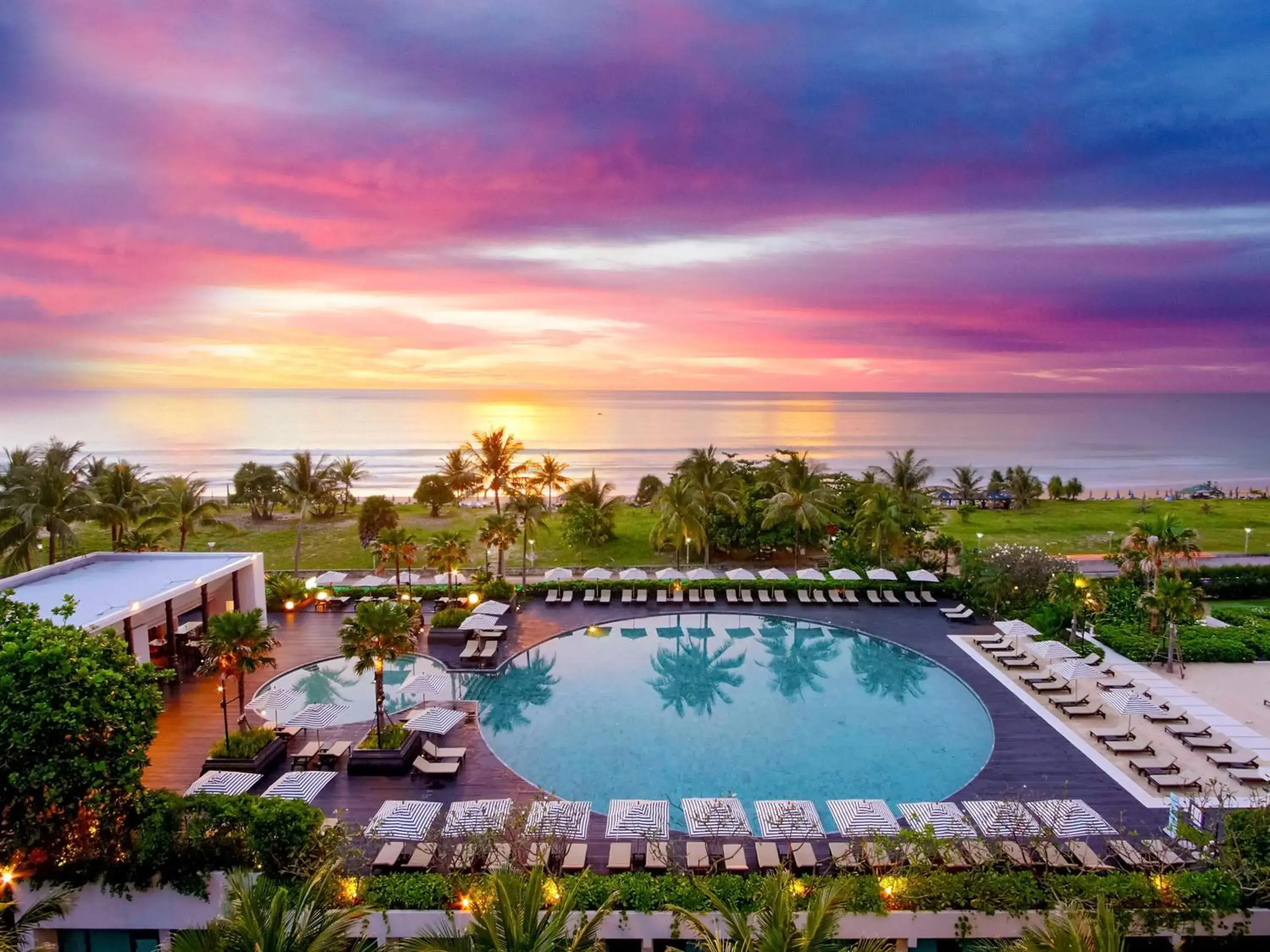 Pullman Phuket Karon Beach Resort Pullman Phuket Karon Beach Resort