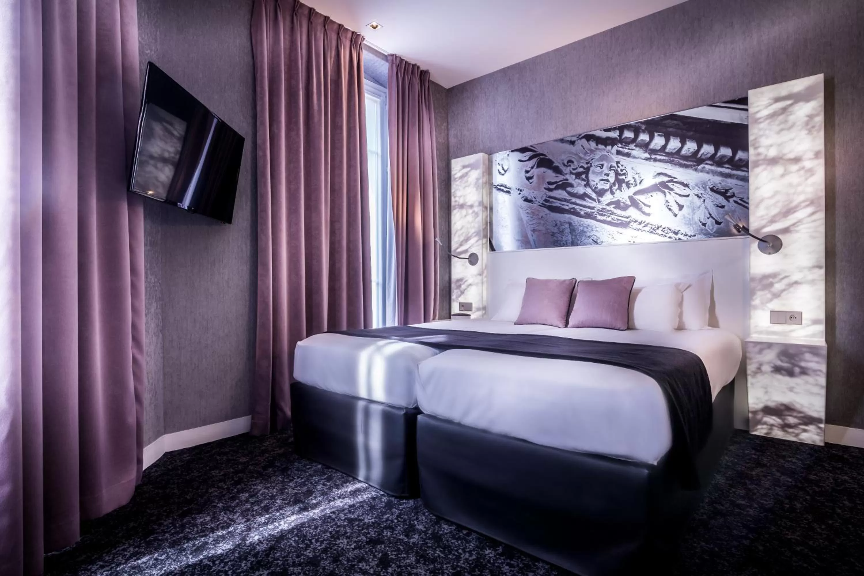 Executive Twin Room with Balcony  in Hotel Marais Grands Boulevards