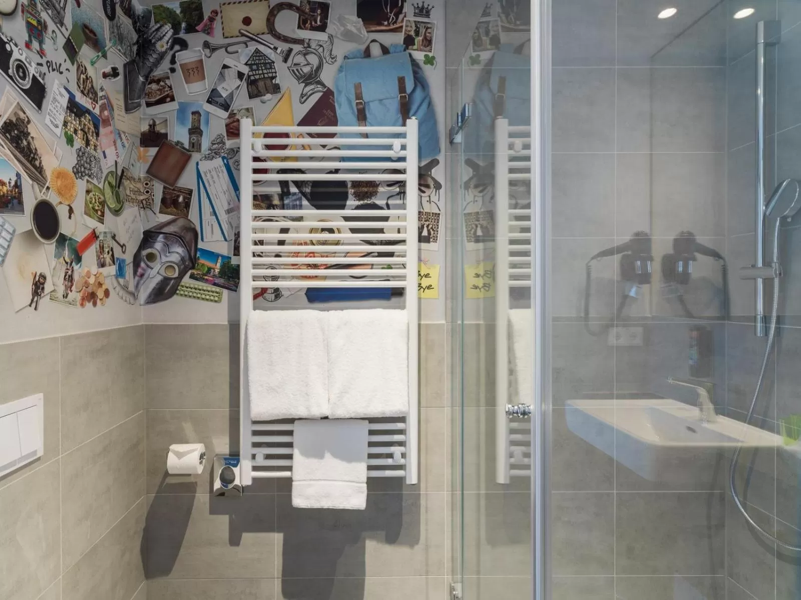 Premium Queen Room with Kitchenette in Holiday Inn - the niu, Saddle Fürth by IHG