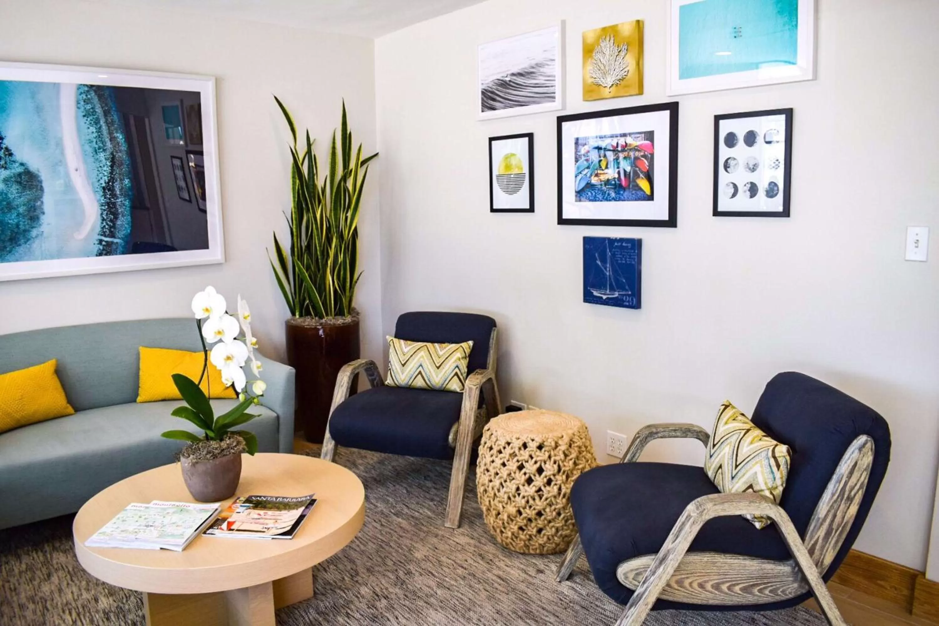 Lobby or reception in Beachside Inn