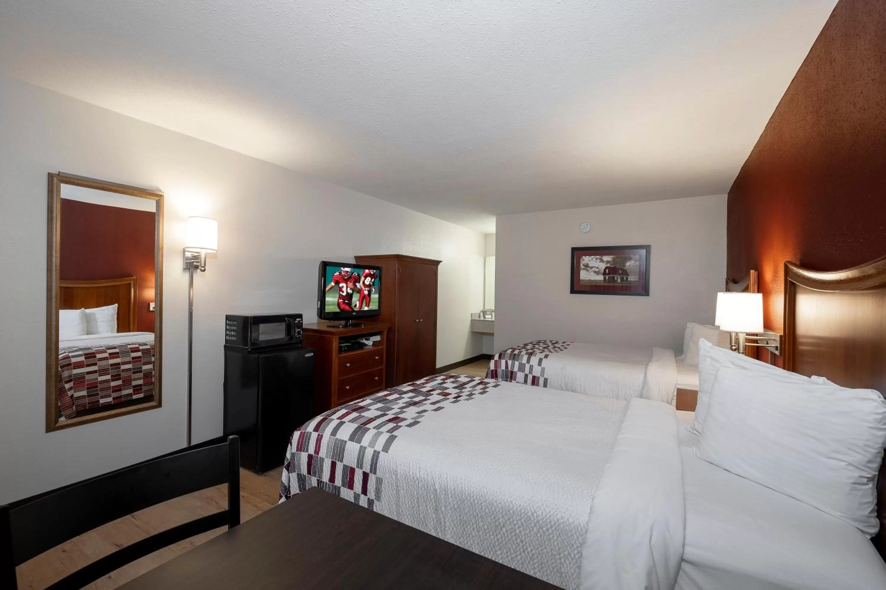 Deluxe Room with Two Queen Beds Disability Access Non-Smoking in Red Roof Inn Dothan