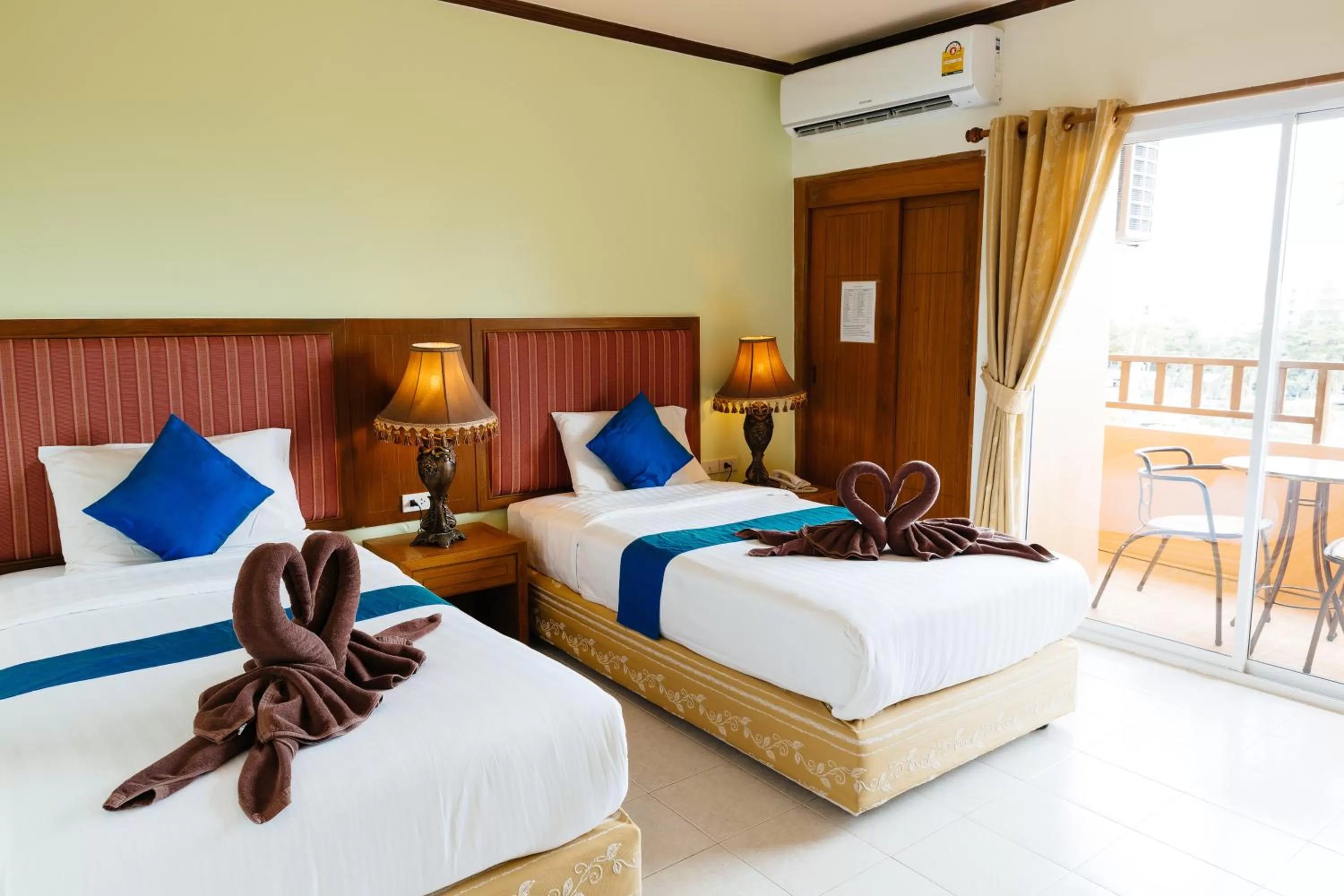 Standard Twin Room in Thipurai Beach Hotel