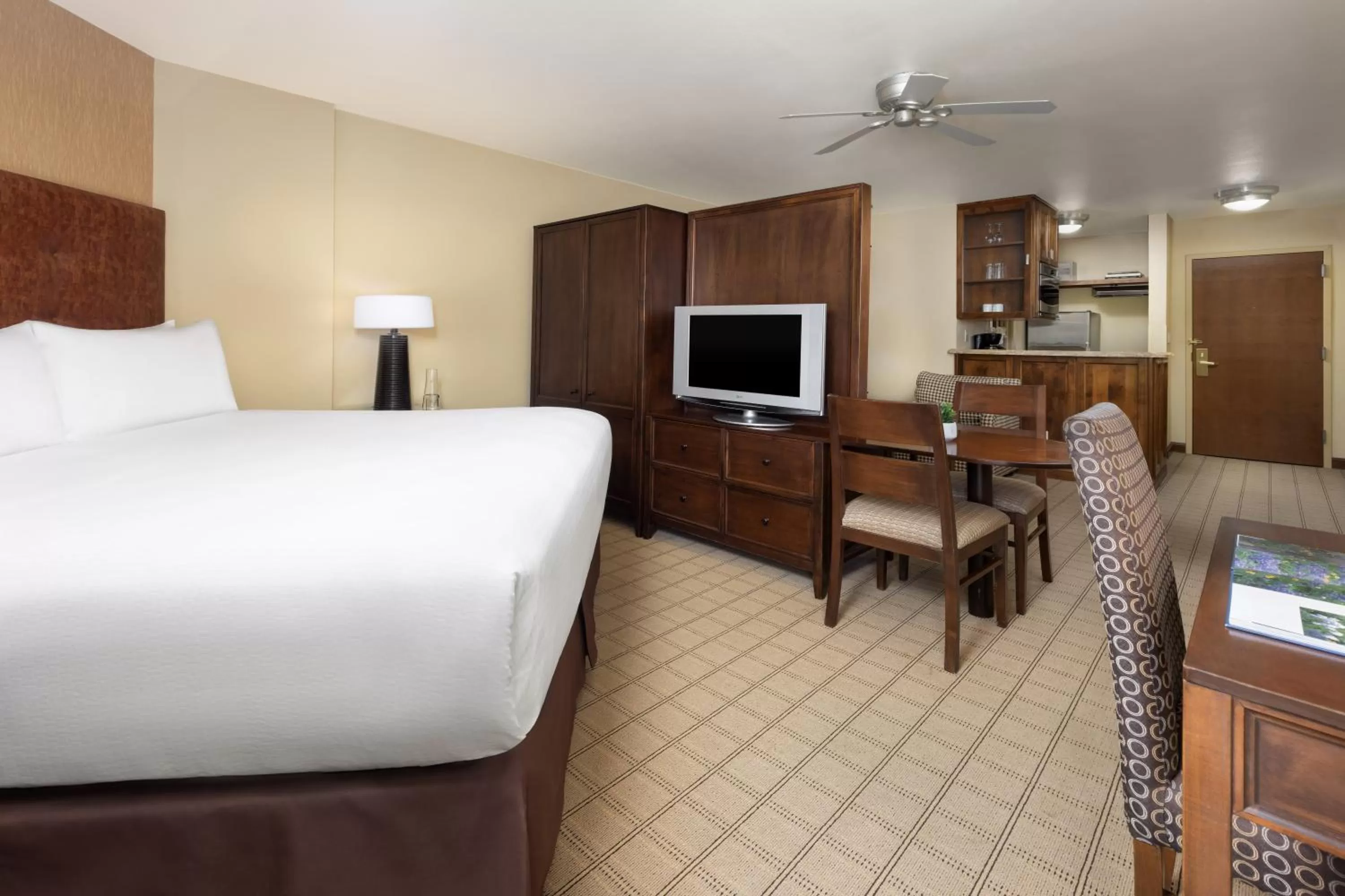 Slopeside View Junior Suite in Elevation Hotel & Spa