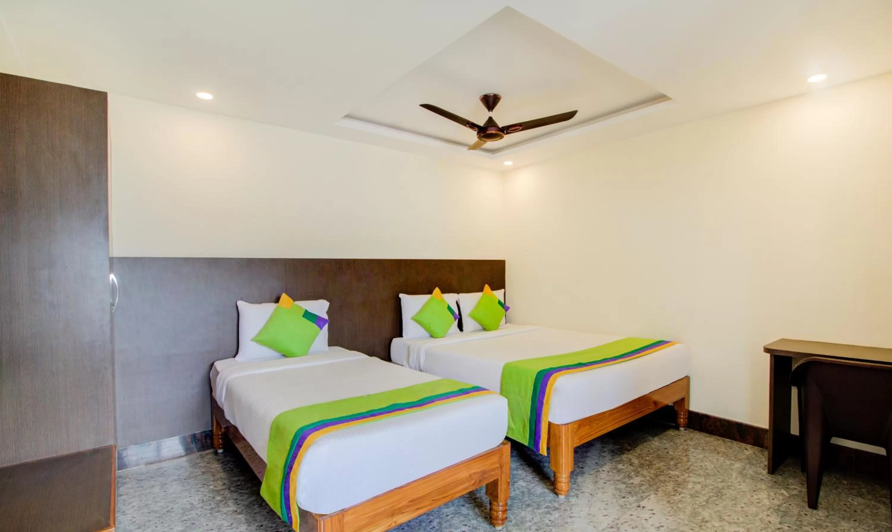 Deluxe Family Room - single occupancy in Treebo Sls Grand