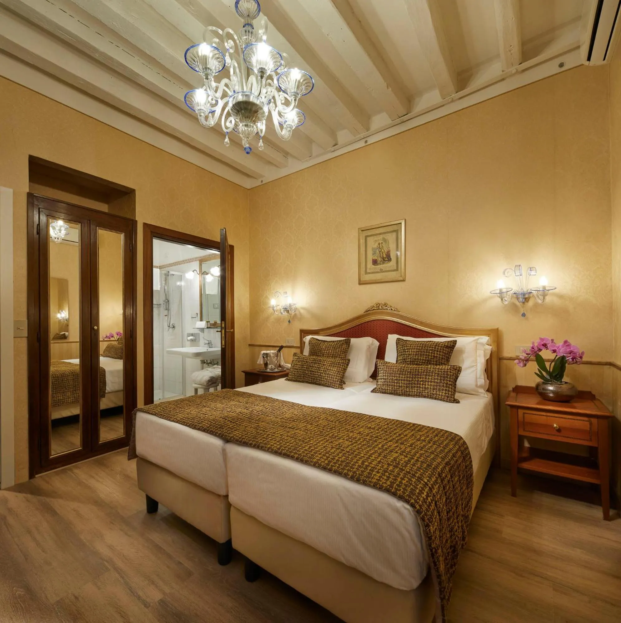 Single Room in Hotel Orsaria