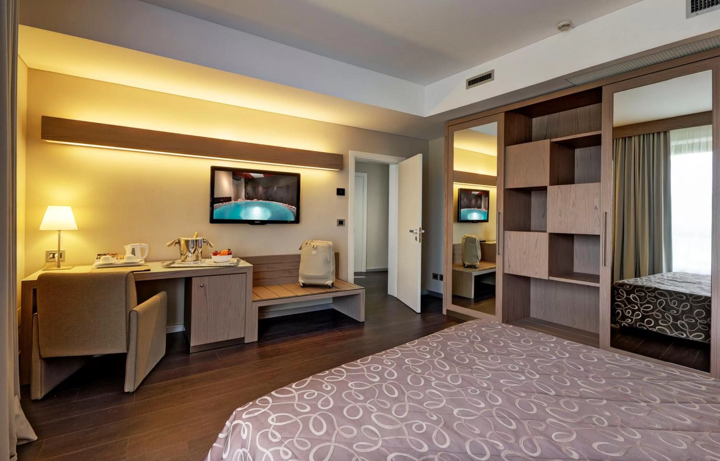 Superior Suite - single occupancy in Hotel Federico II