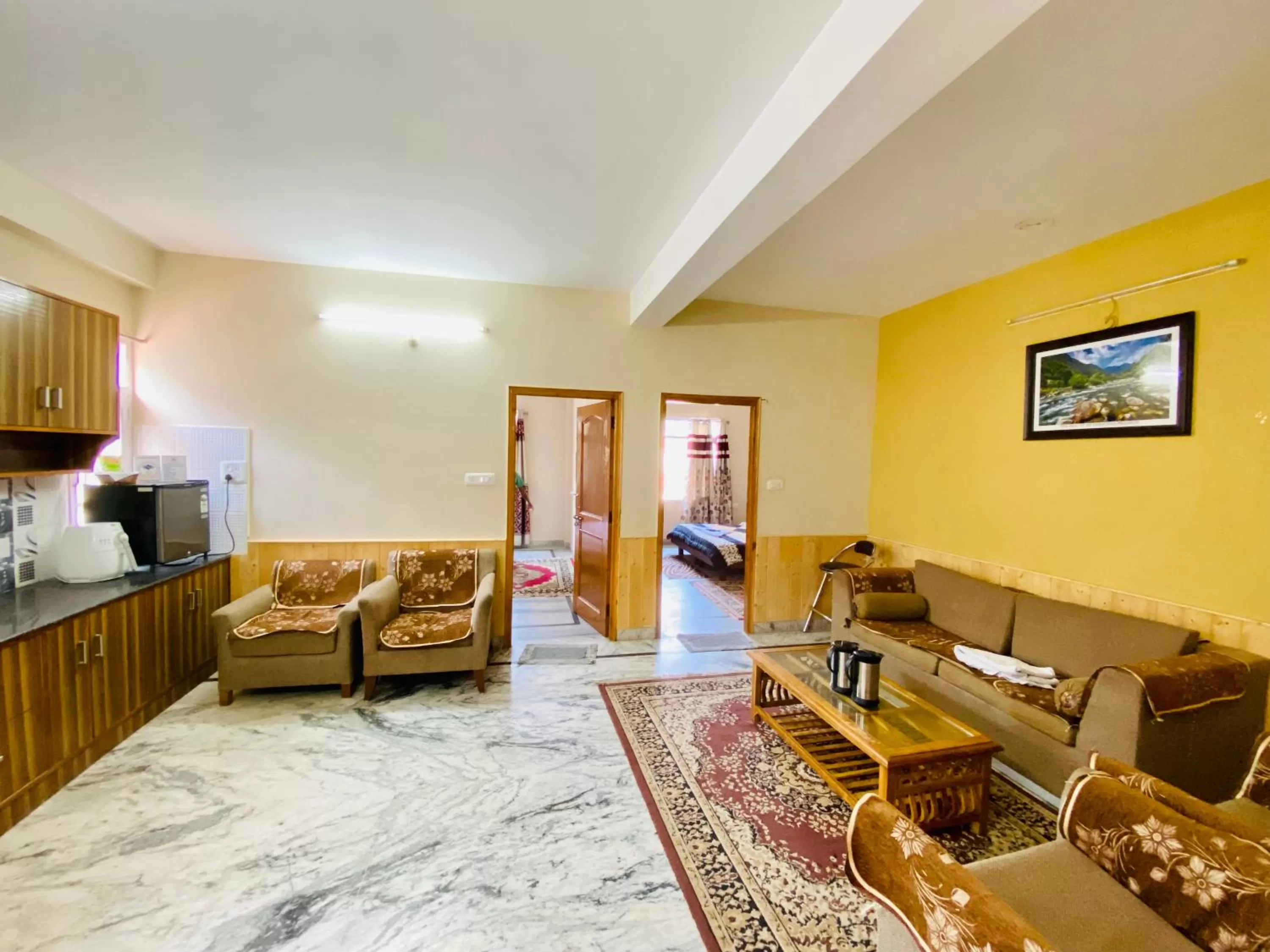Family Room with Mountain View in Sai Cottage Shimla