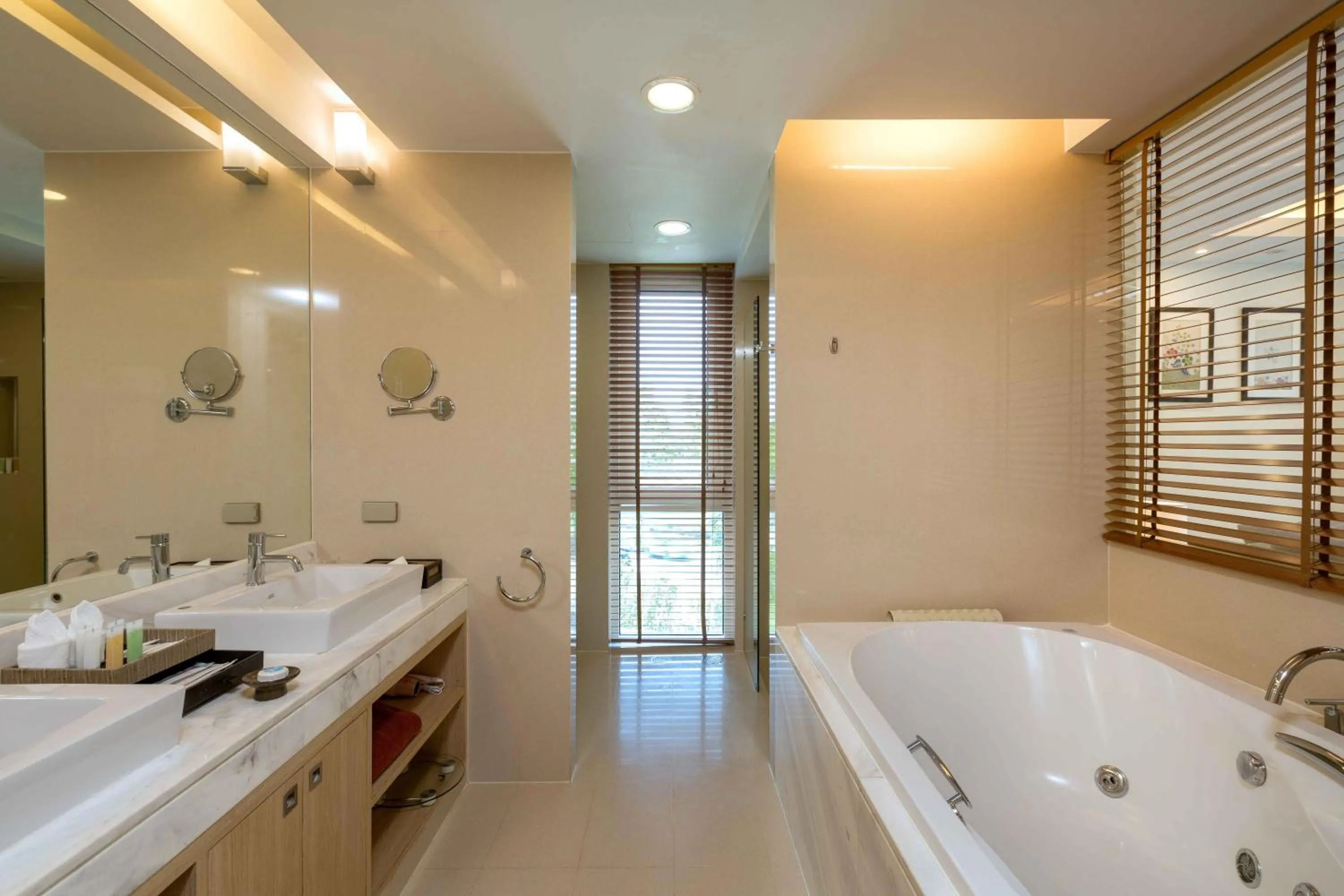 Bathroom in Splash Beach Resort Phuket, Family-Friendly Beachfront Water Park Resort
