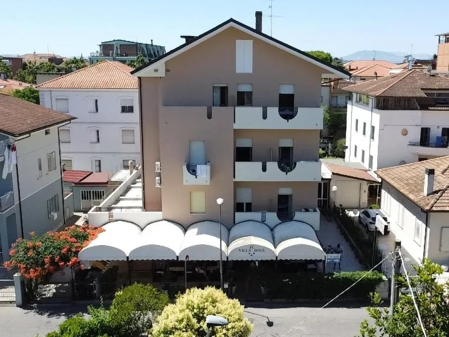 Hotel Villa Dina