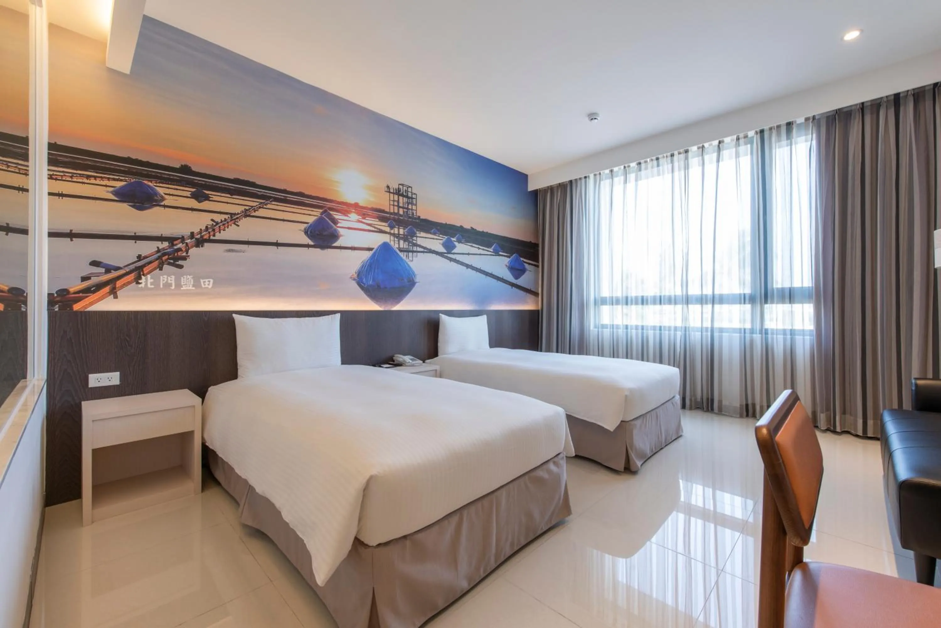 Exquisite Twin Room in Larchotel